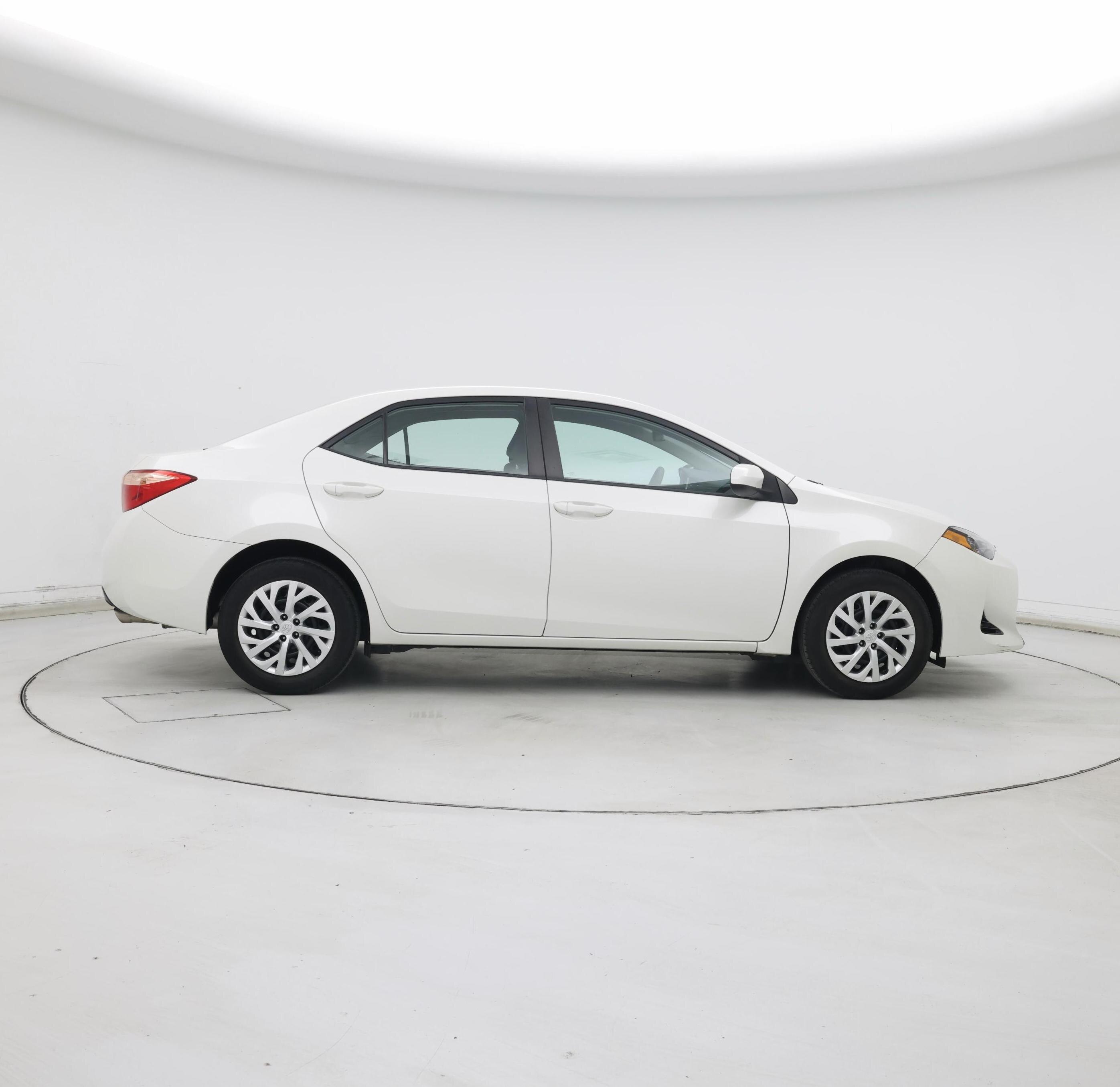 Thumbnail: 2018 Toyota Corolla - 7