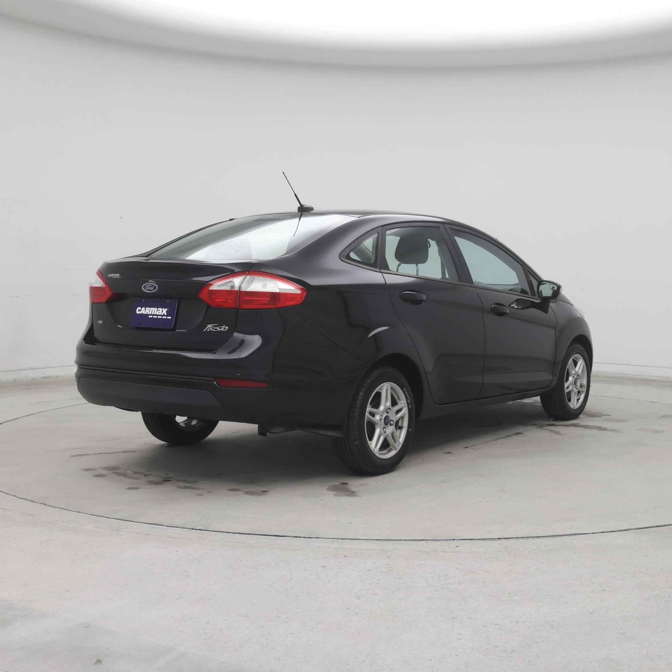 Thumbnail: 2017 Ford Fiesta - 8