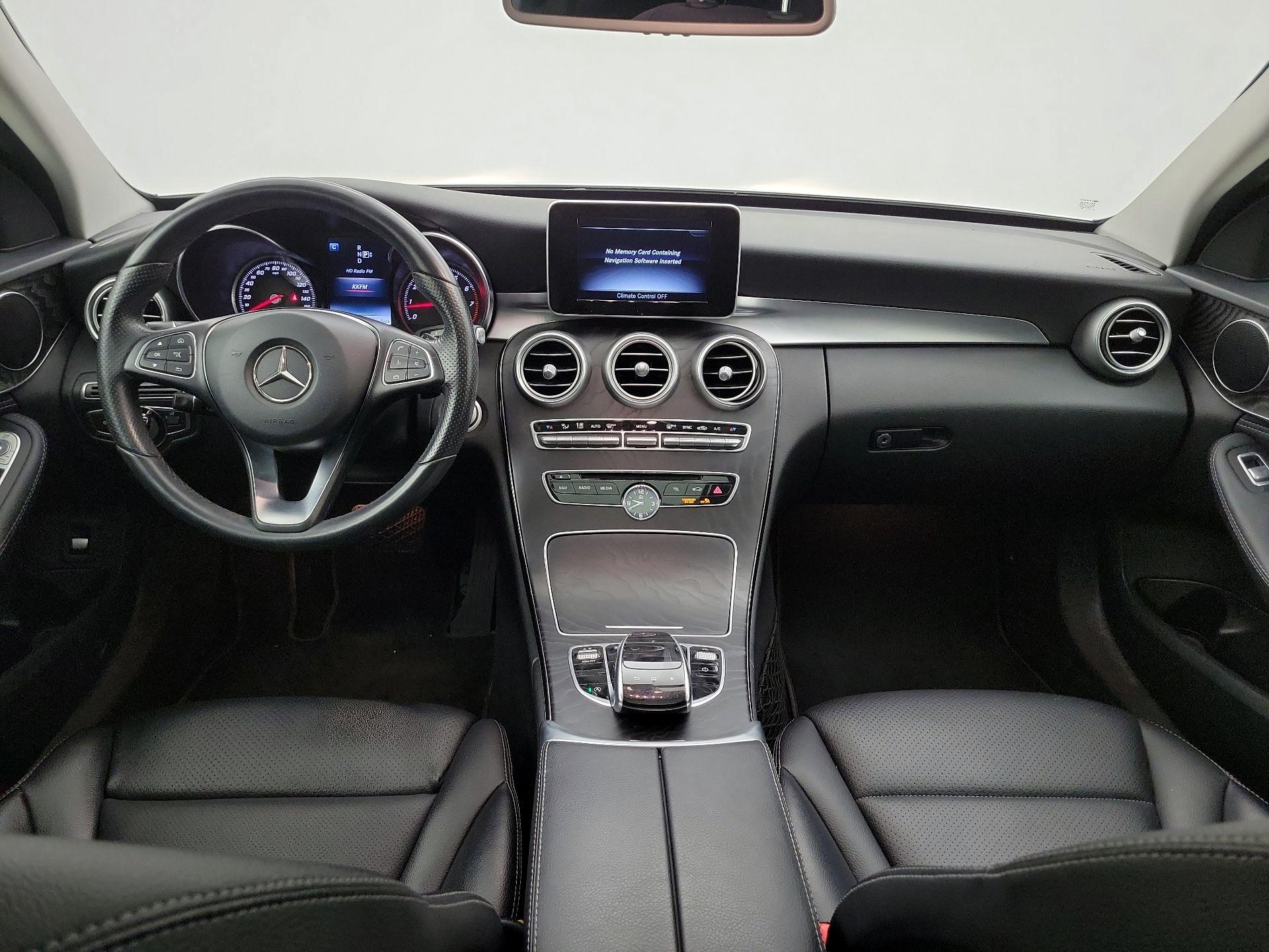 Thumbnail: 2015 Mercedes-Benz C-Class - 9