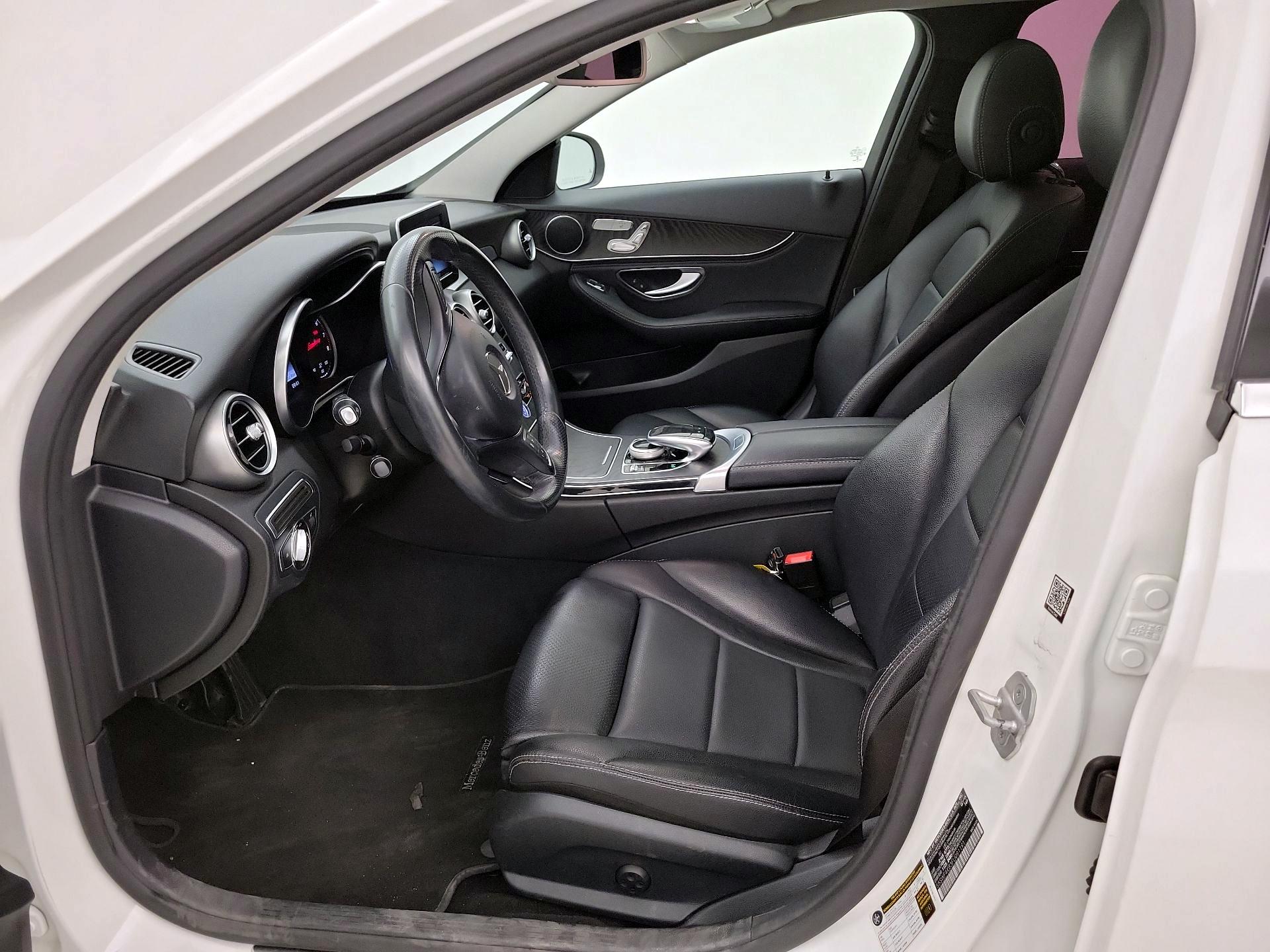Thumbnail: 2015 Mercedes-Benz C-Class - 11