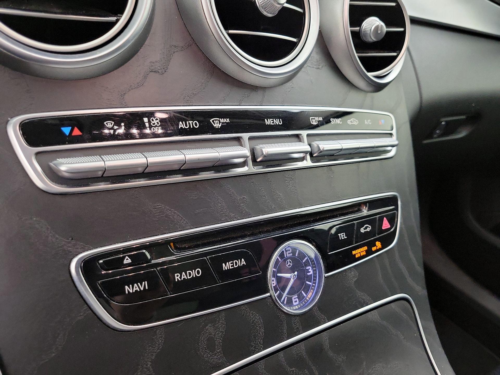 Thumbnail: 2015 Mercedes-Benz C-Class - 15