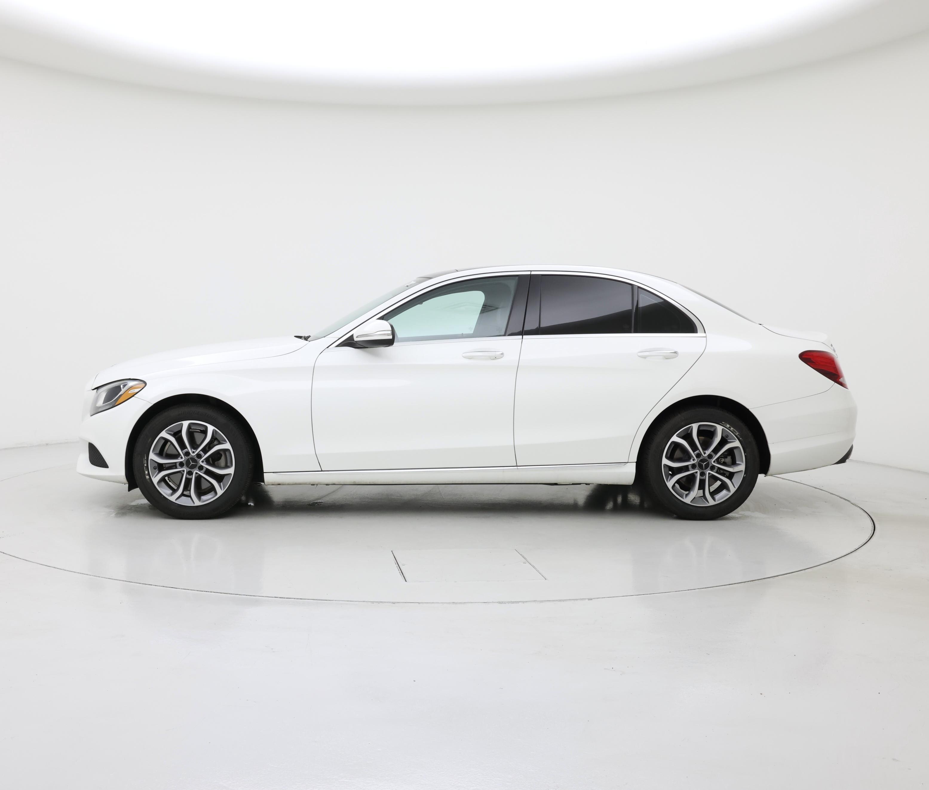 Thumbnail: 2015 Mercedes-Benz C-Class - 3