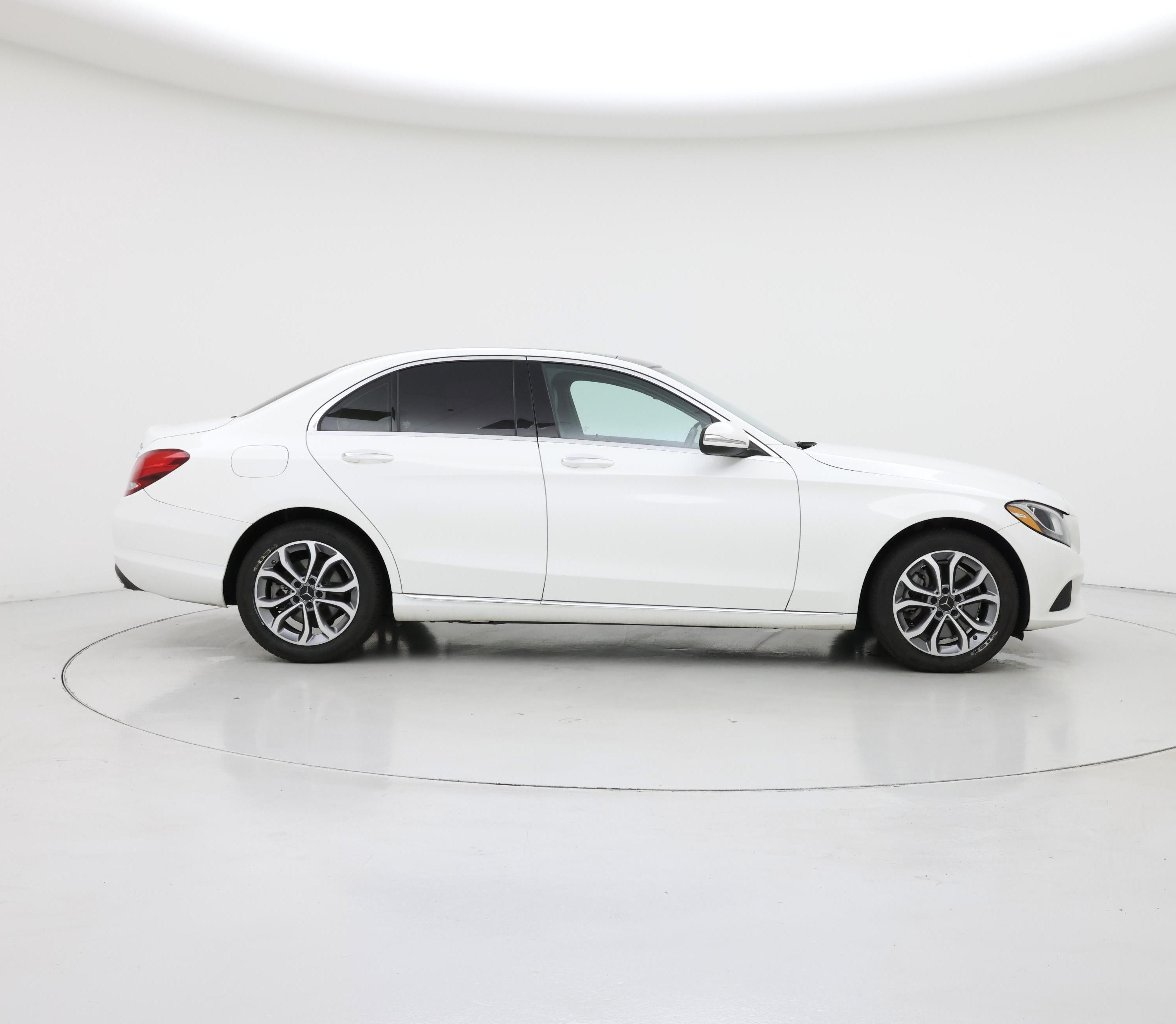 Thumbnail: 2015 Mercedes-Benz C-Class - 7