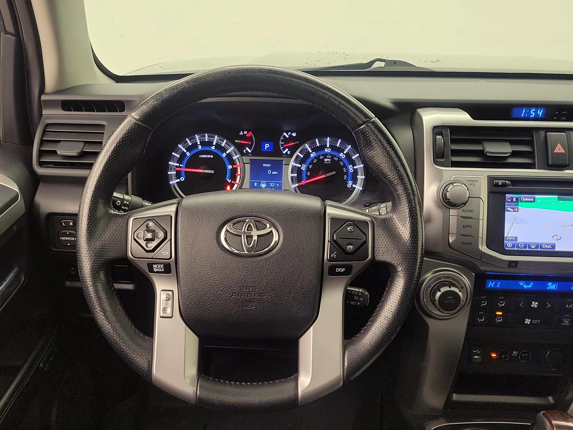 Thumbnail: 2014 Toyota 4Runner - 10