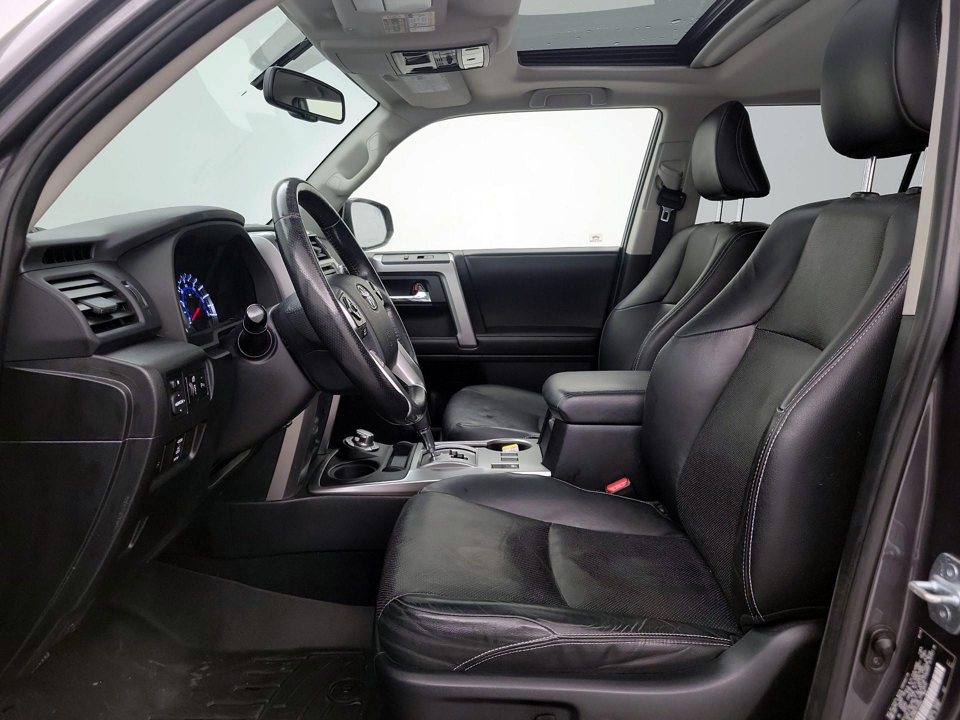 Thumbnail: 2014 Toyota 4Runner - 11