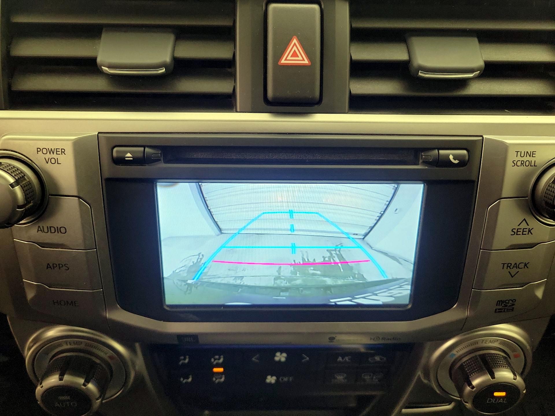 Thumbnail: 2014 Toyota 4Runner - 15