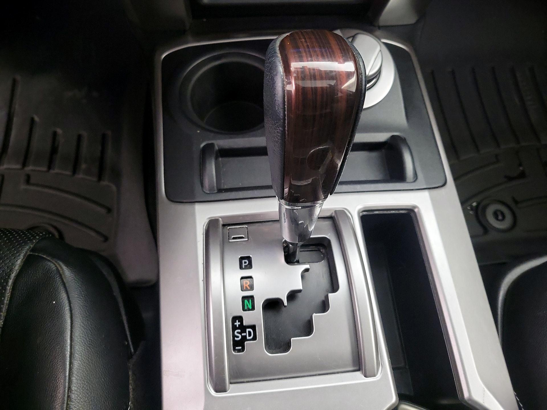 Thumbnail: 2014 Toyota 4Runner - 18