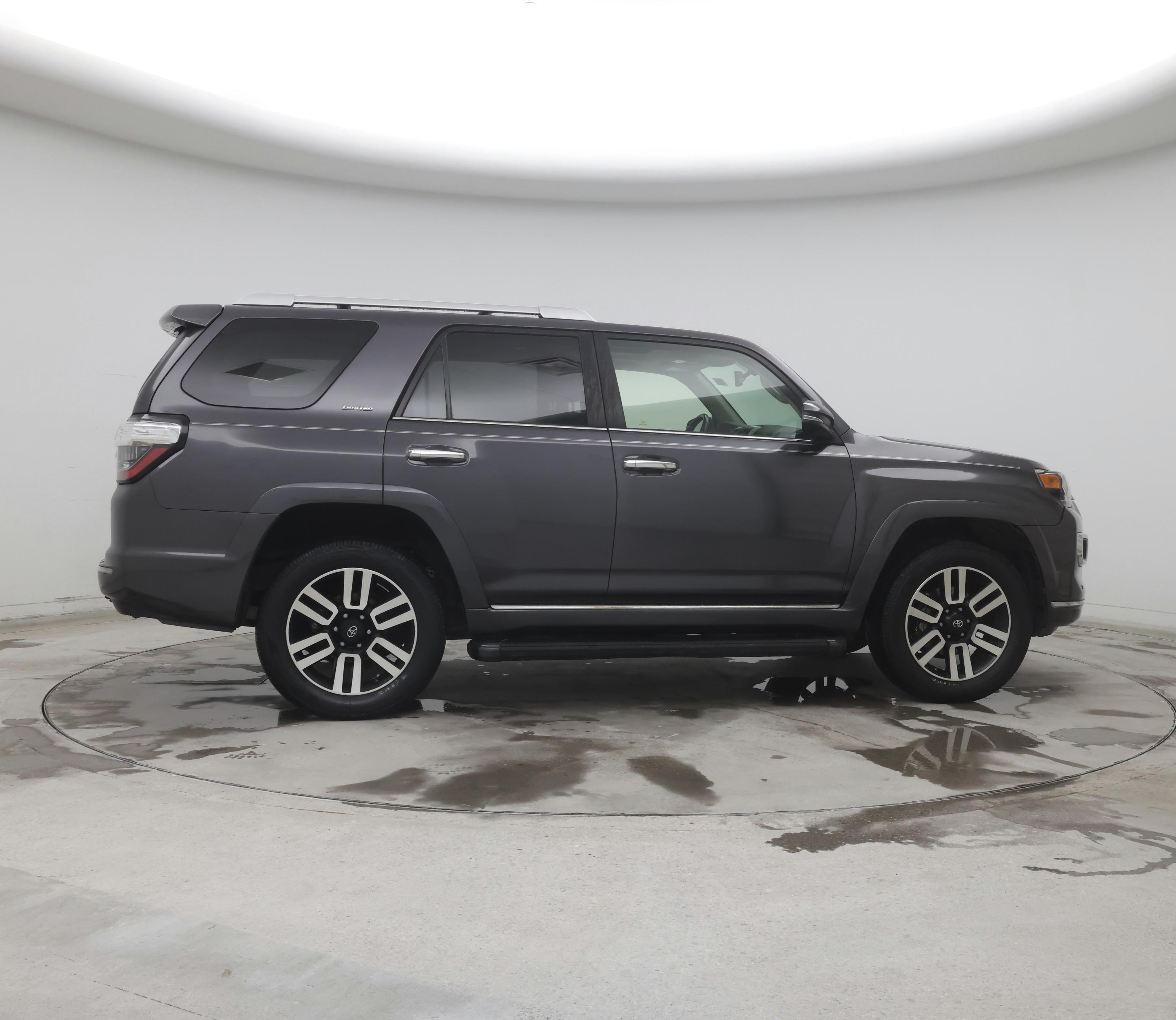 Thumbnail: 2014 Toyota 4Runner - 7