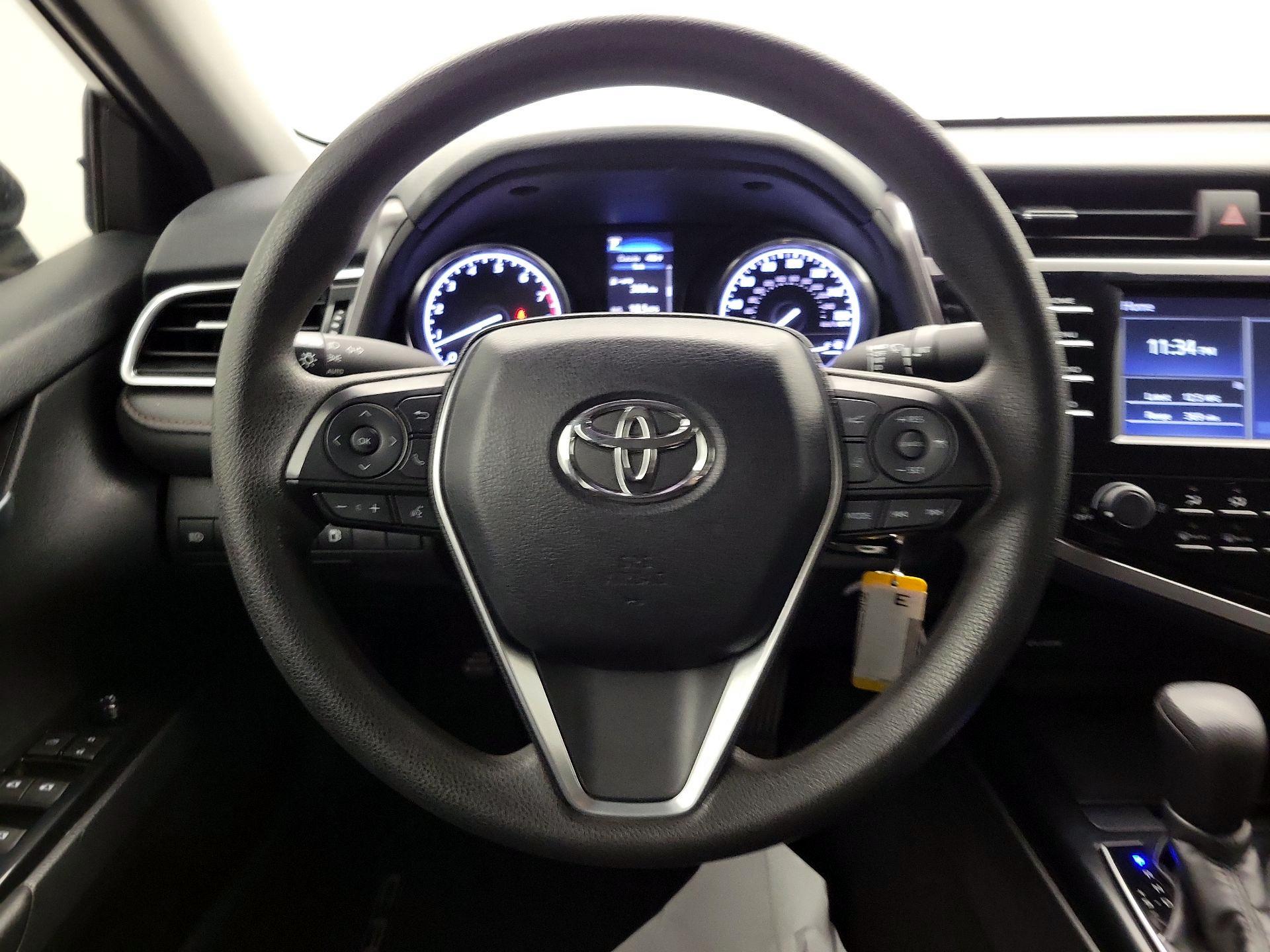 Thumbnail: 2018 Toyota Camry - 10