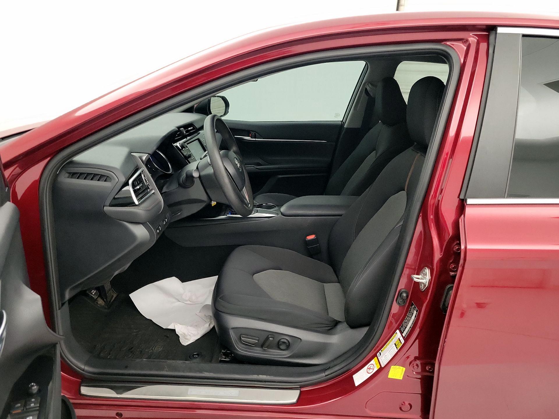 Thumbnail: 2018 Toyota Camry - 11