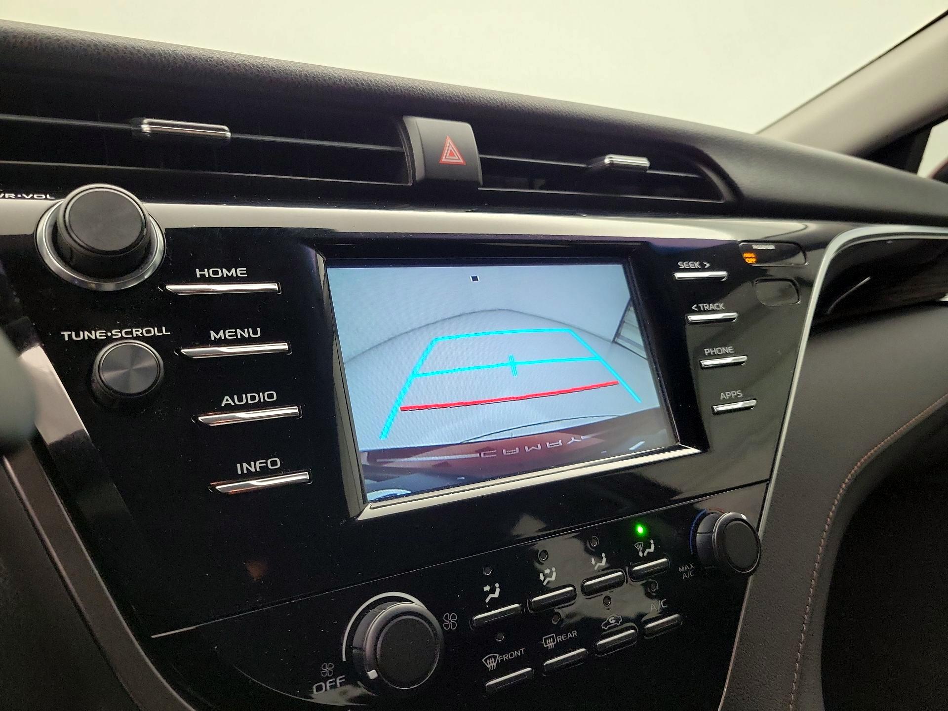 Thumbnail: 2018 Toyota Camry - 14