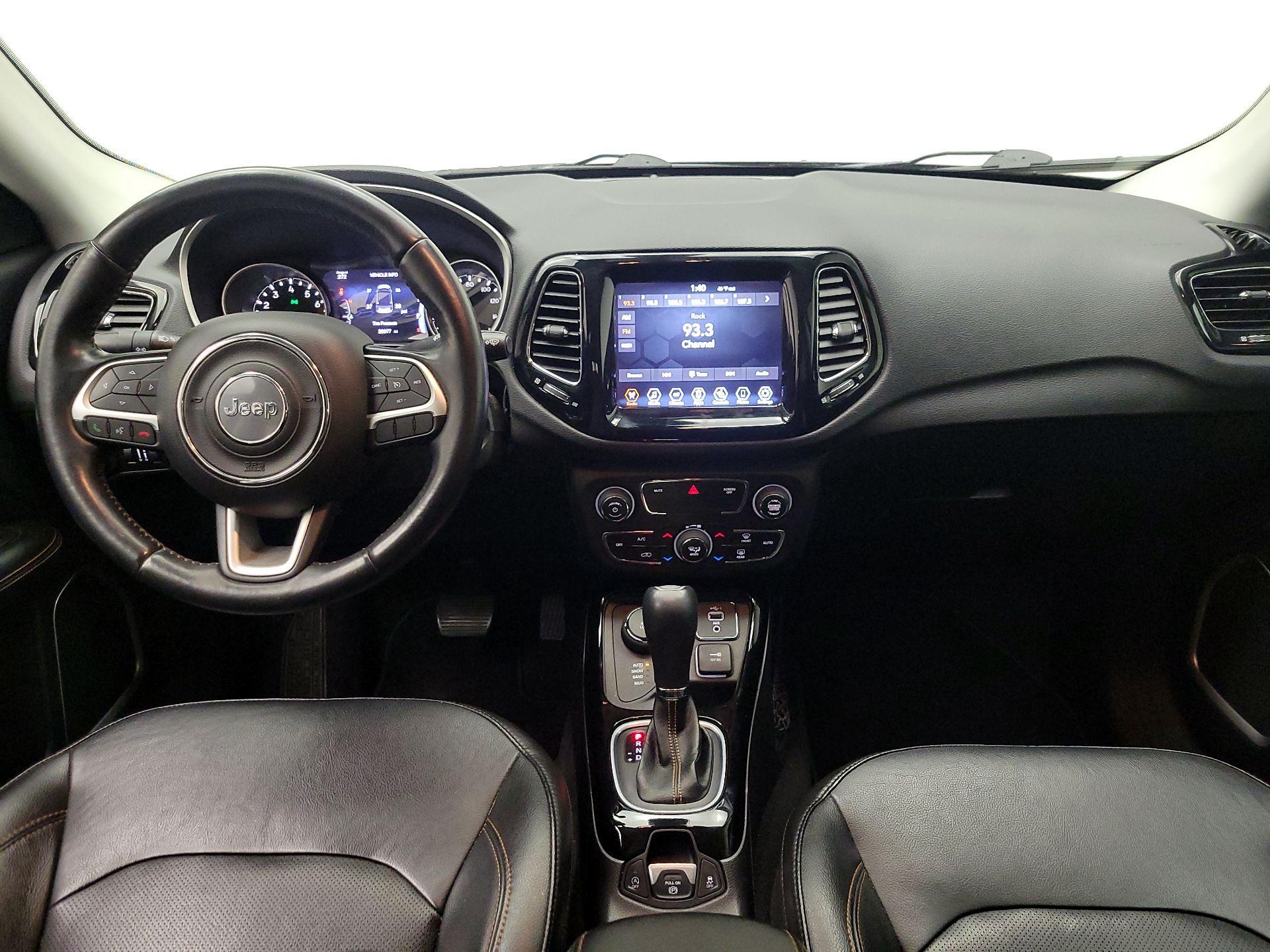 Thumbnail: 2020 Jeep Compass - 9