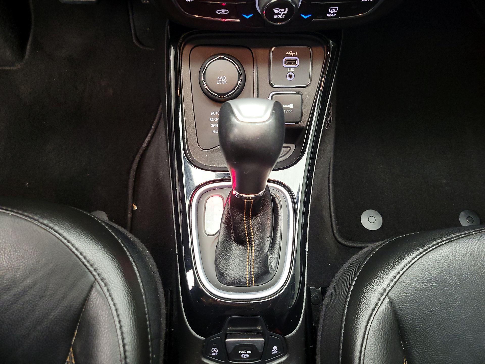 Thumbnail: 2020 Jeep Compass - 17