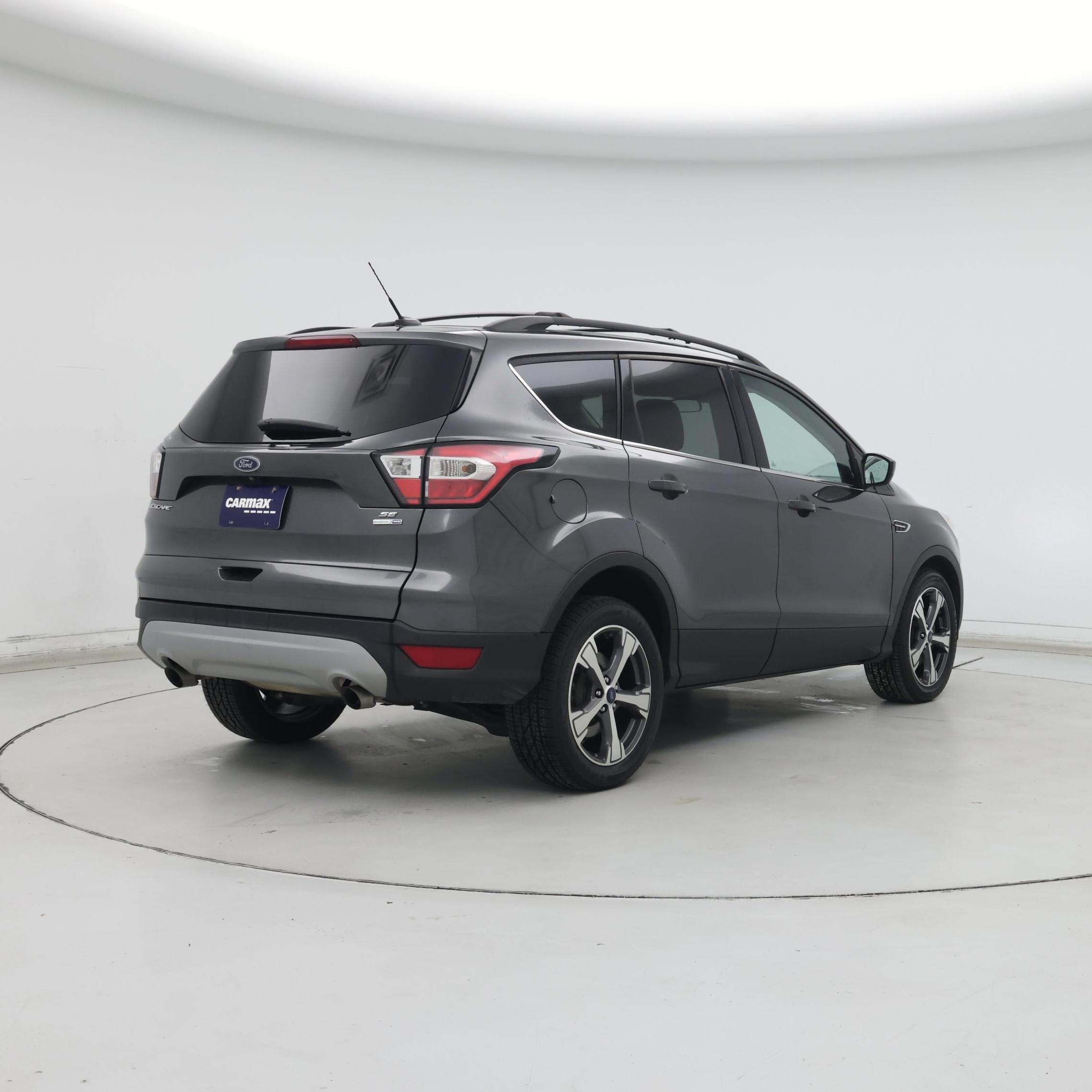 Thumbnail: 2017 Ford Escape - 8