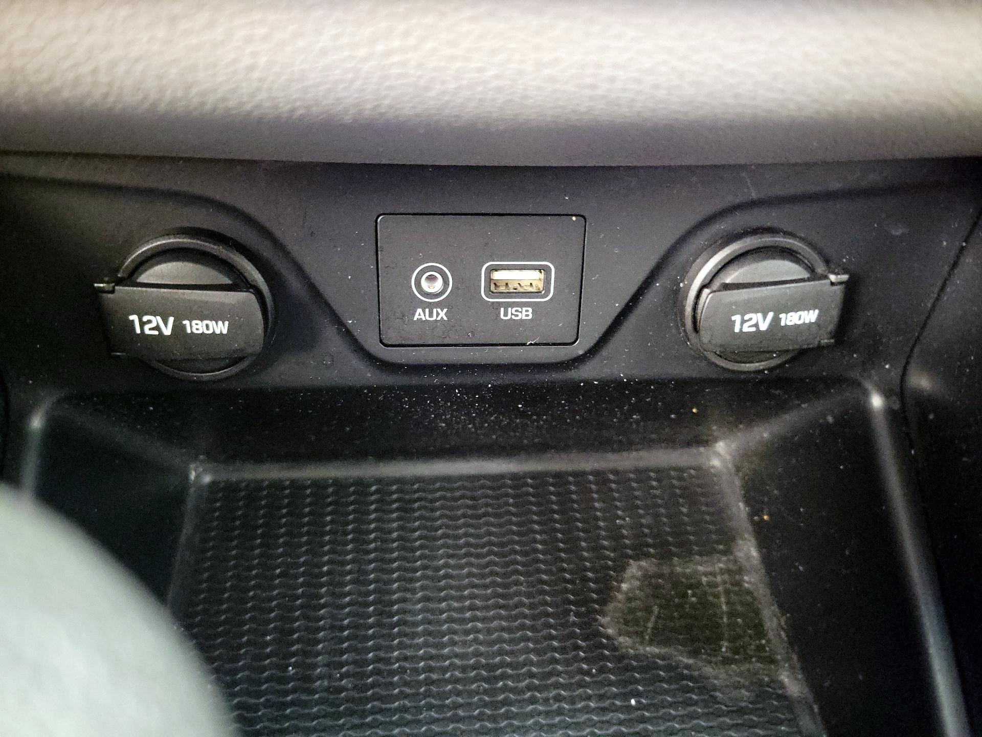 Thumbnail: 2016 Hyundai Tucson - 18