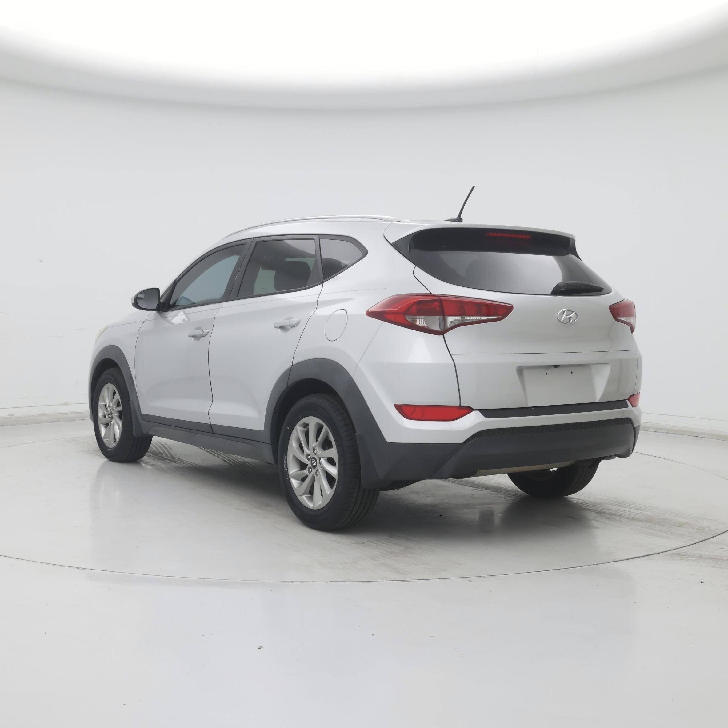 Thumbnail: 2016 Hyundai Tucson - 2