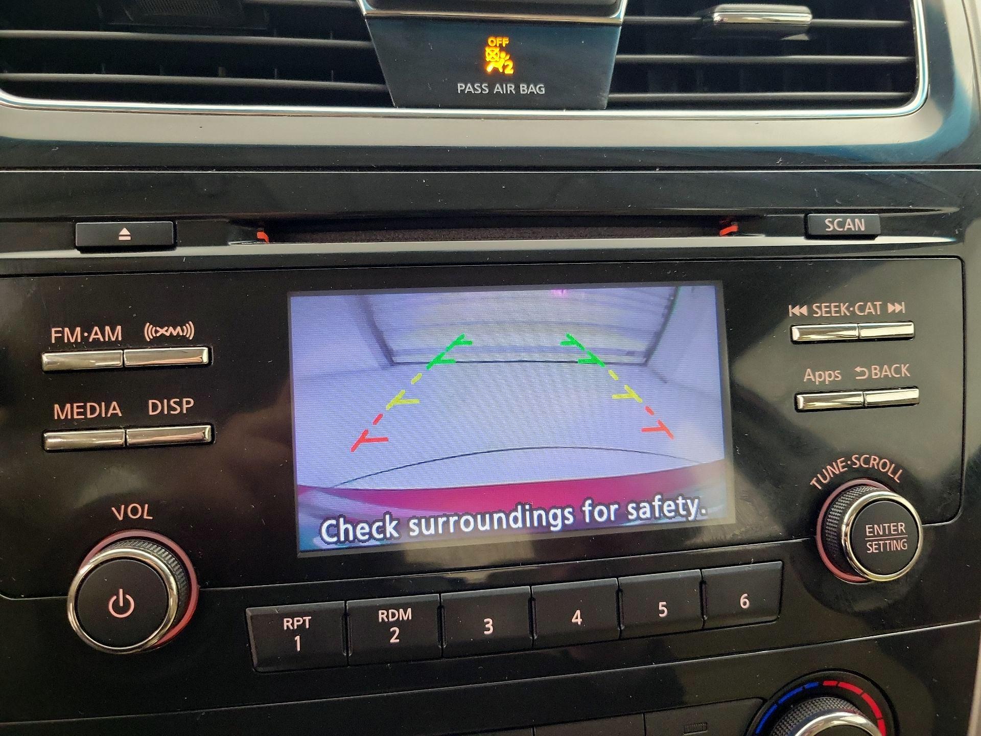 Thumbnail: 2015 Nissan Altima - 14