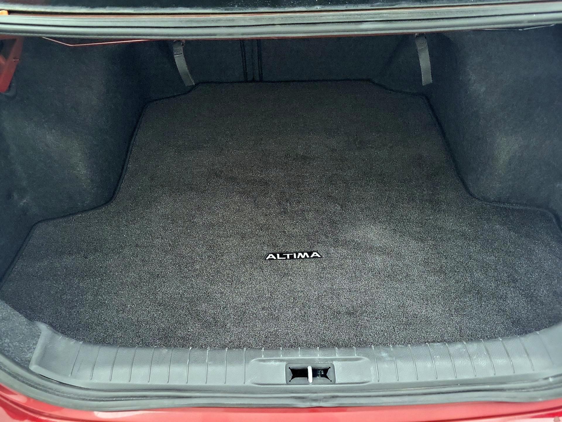 Thumbnail: 2015 Nissan Altima - 20