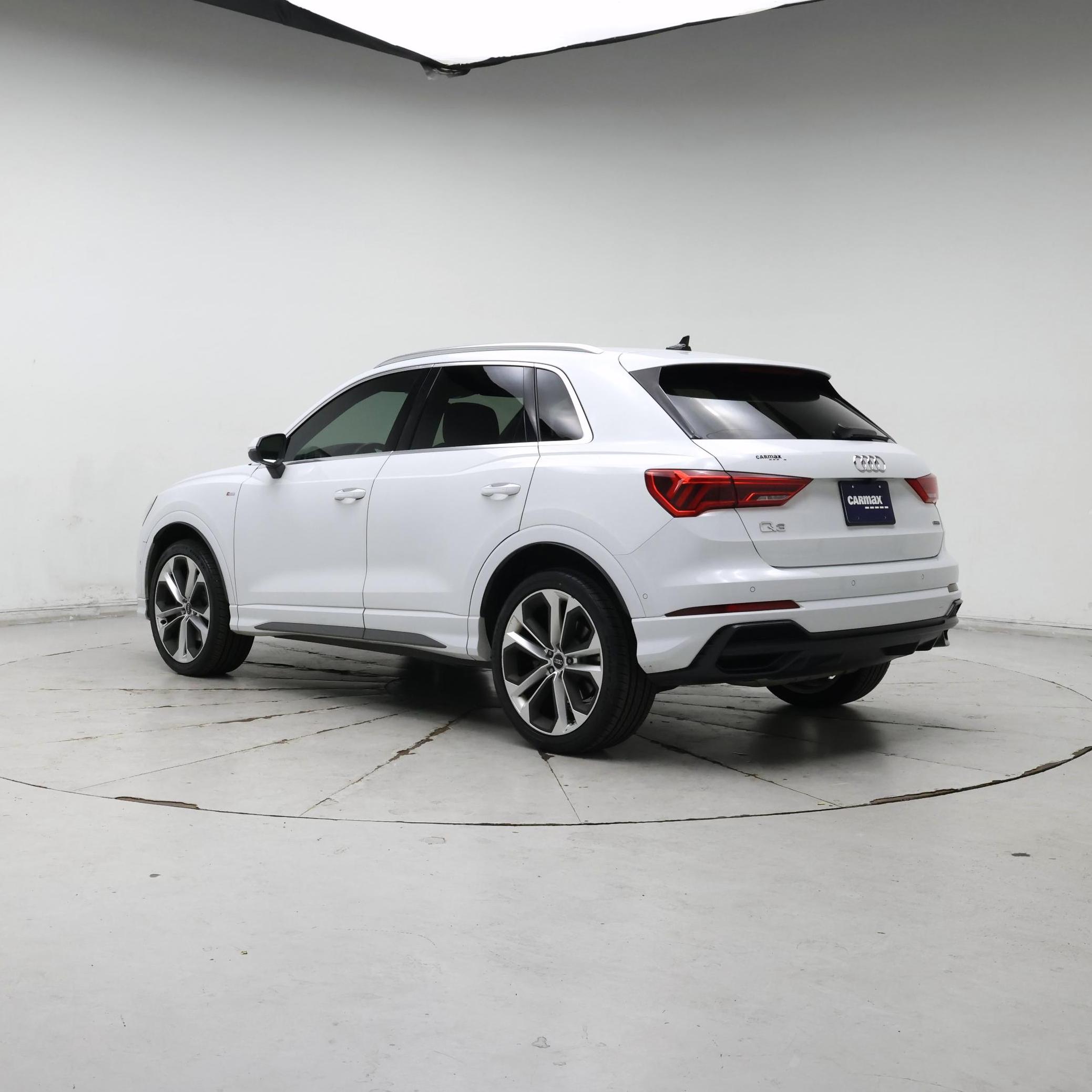 Thumbnail: 2020 Audi Q3 - 2