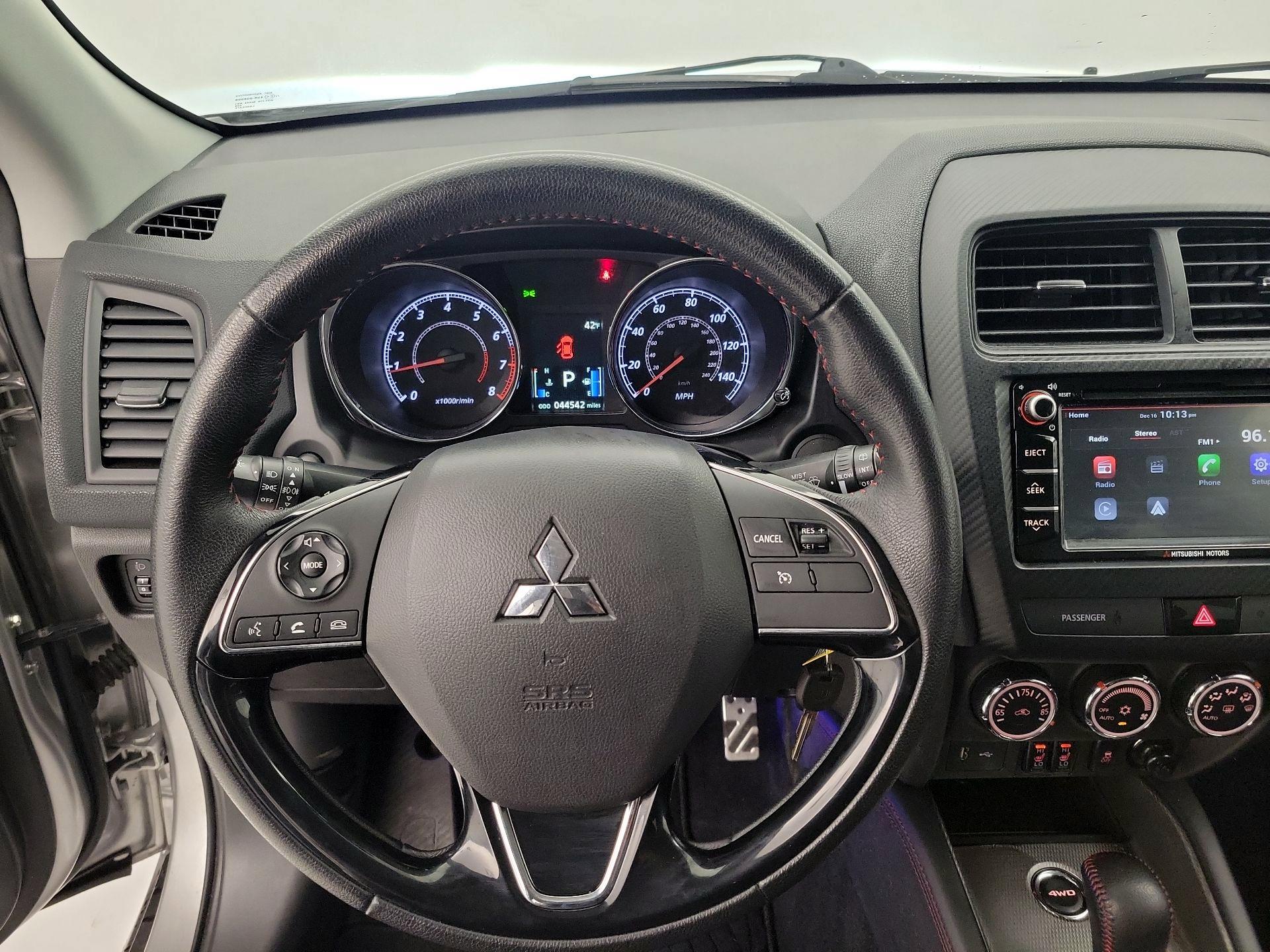 Thumbnail: 2018 Mitsubishi Outlander Sport - 10