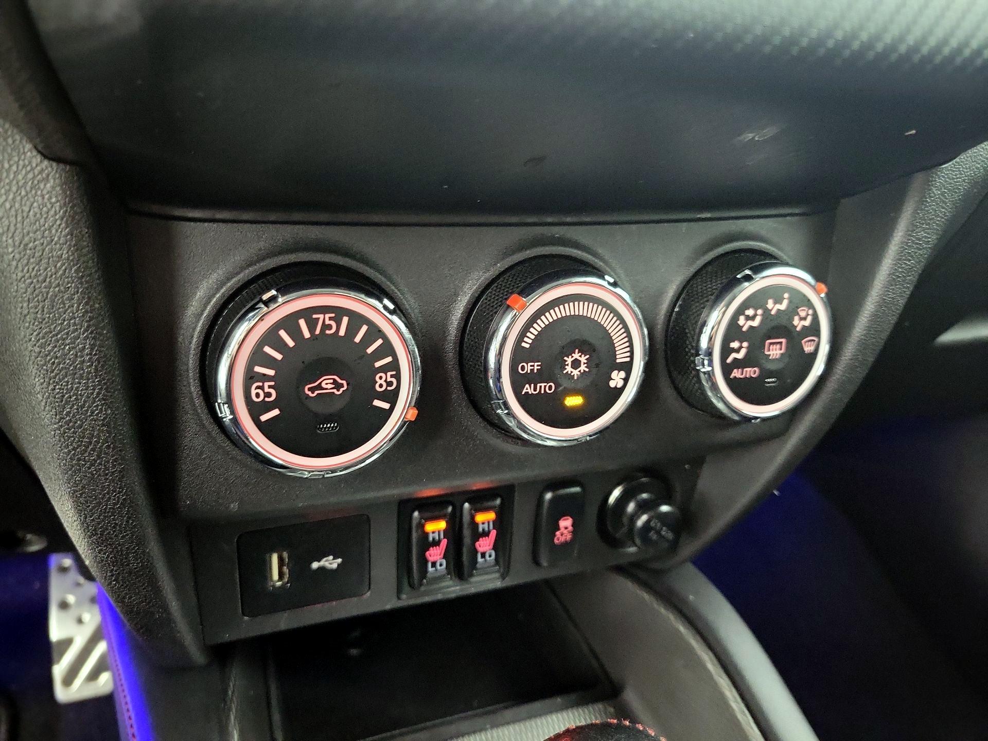 Thumbnail: 2018 Mitsubishi Outlander Sport - 16