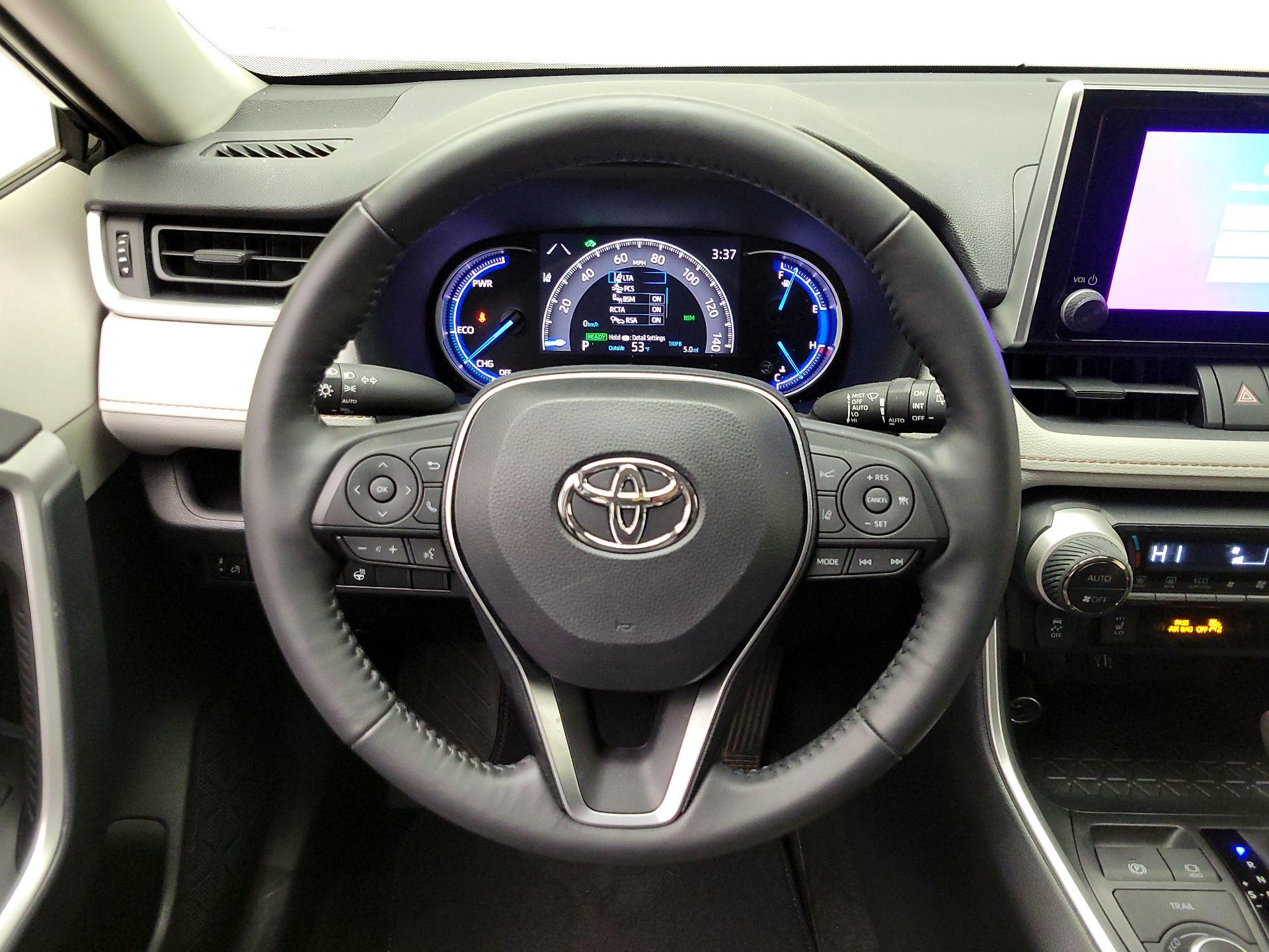 Thumbnail: 2025 Toyota RAV4 - 10