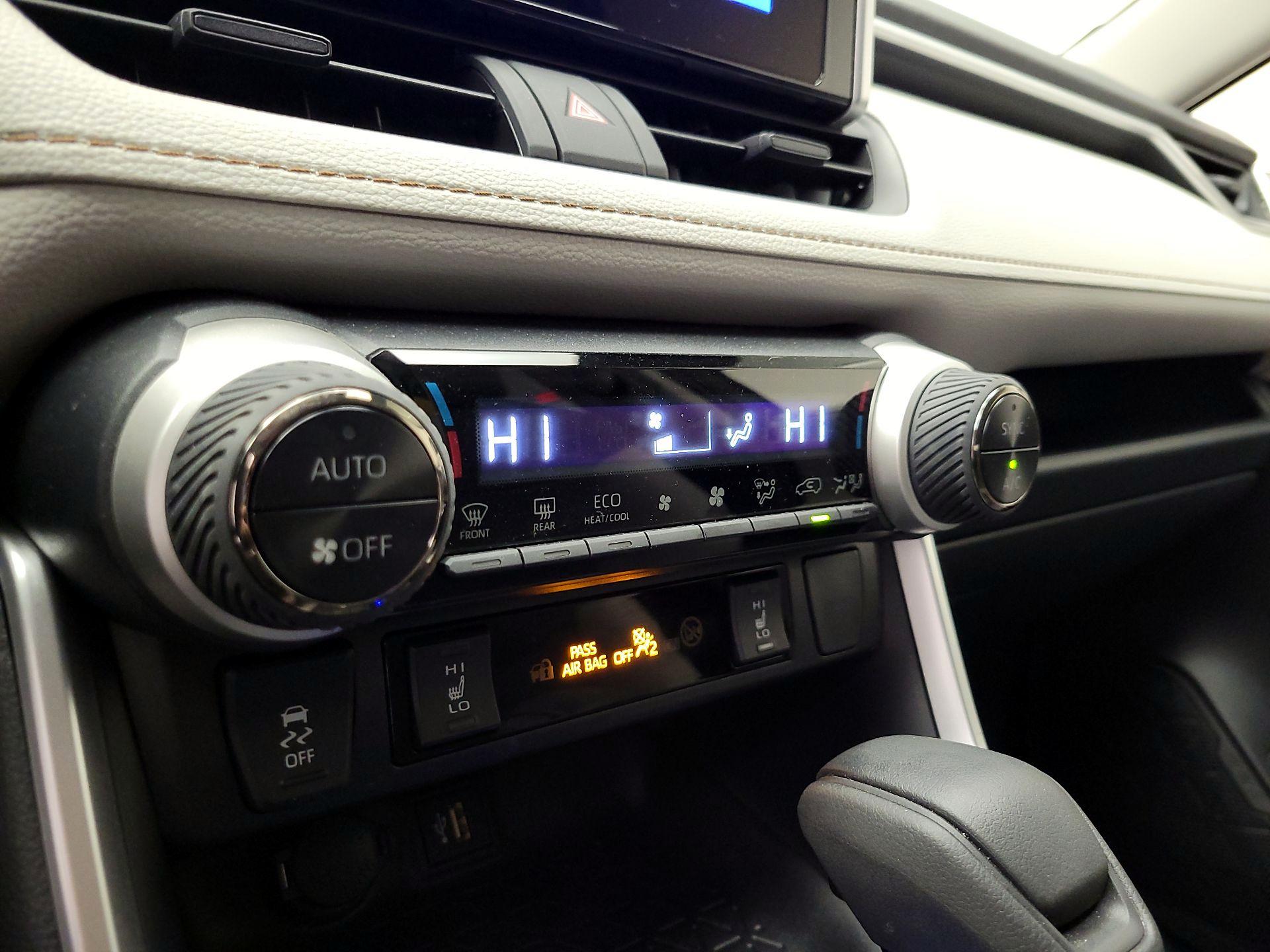 Thumbnail: 2025 Toyota RAV4 - 16