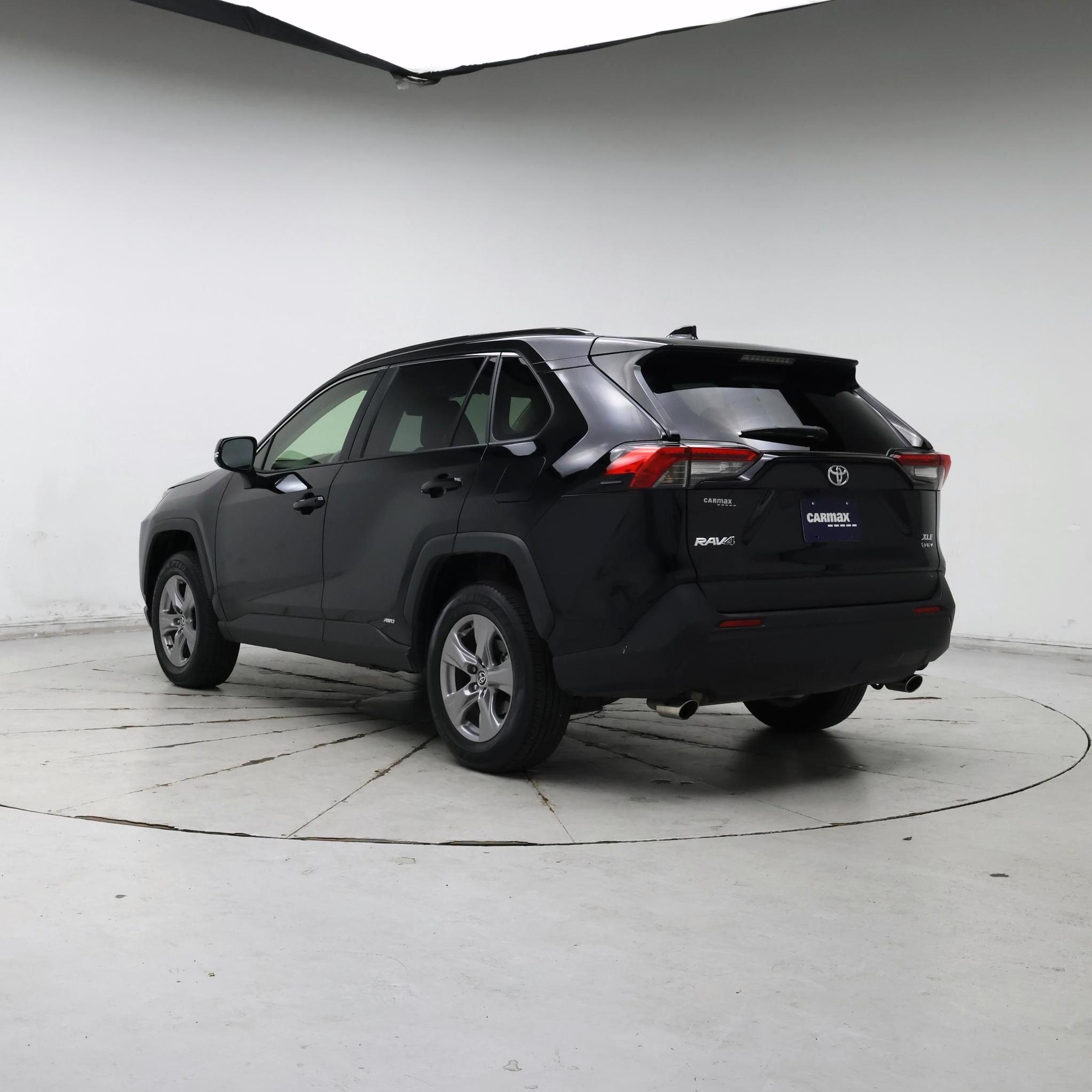 Thumbnail: 2025 Toyota RAV4 - 2