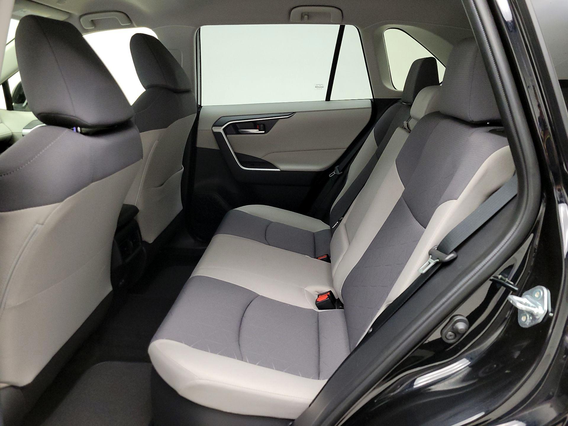 Thumbnail: 2025 Toyota RAV4 - 19