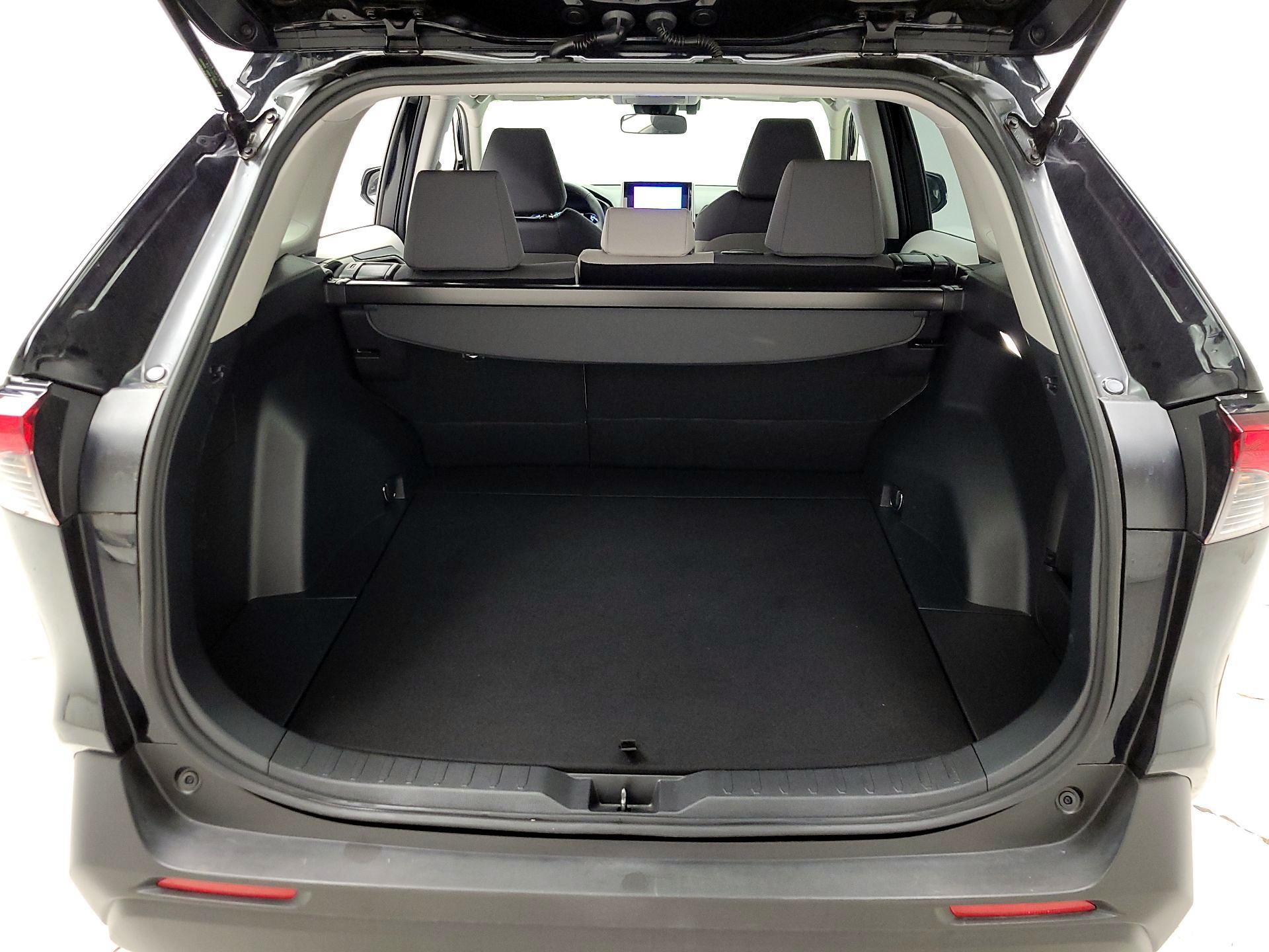 Thumbnail: 2025 Toyota RAV4 - 20