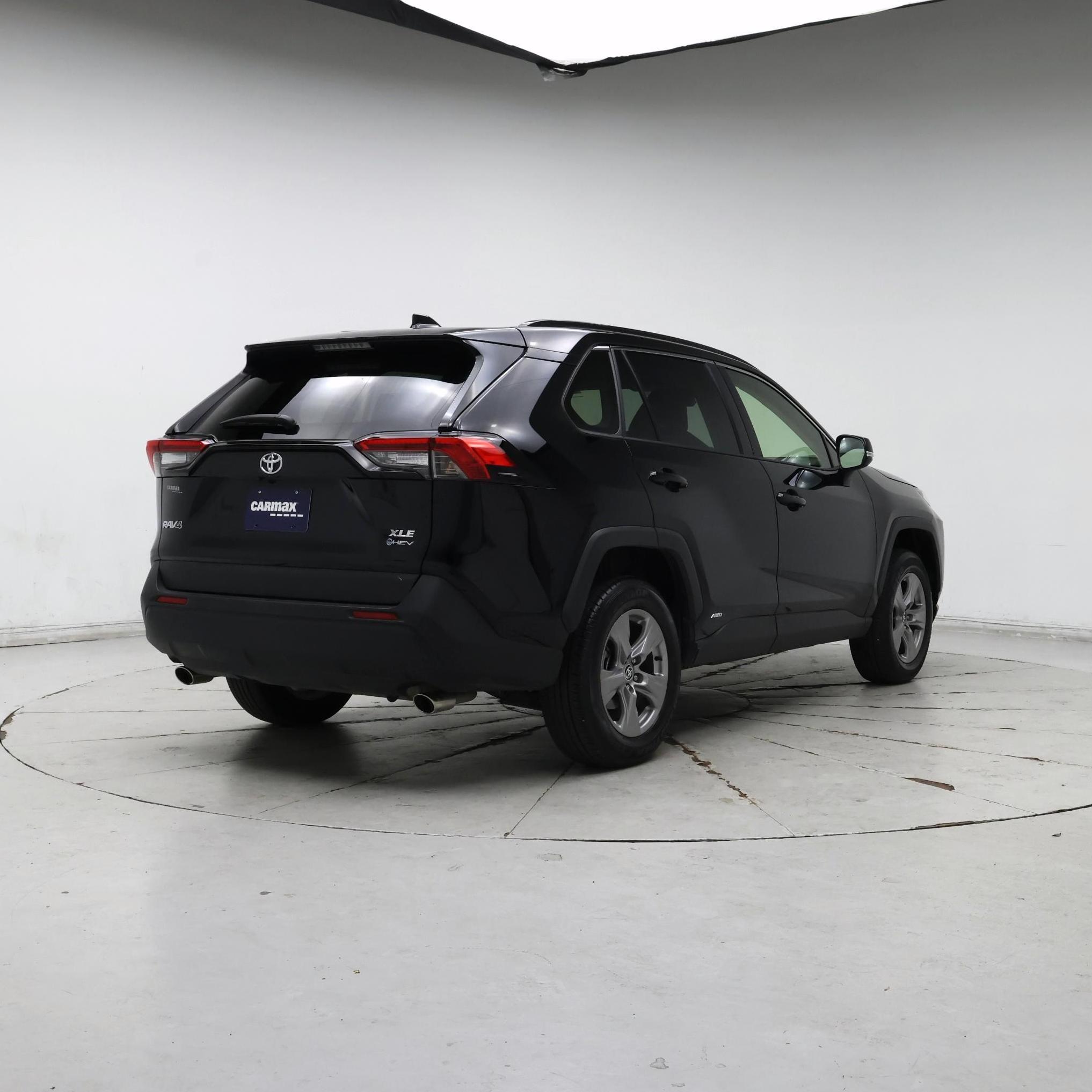 Thumbnail: 2025 Toyota RAV4 - 8