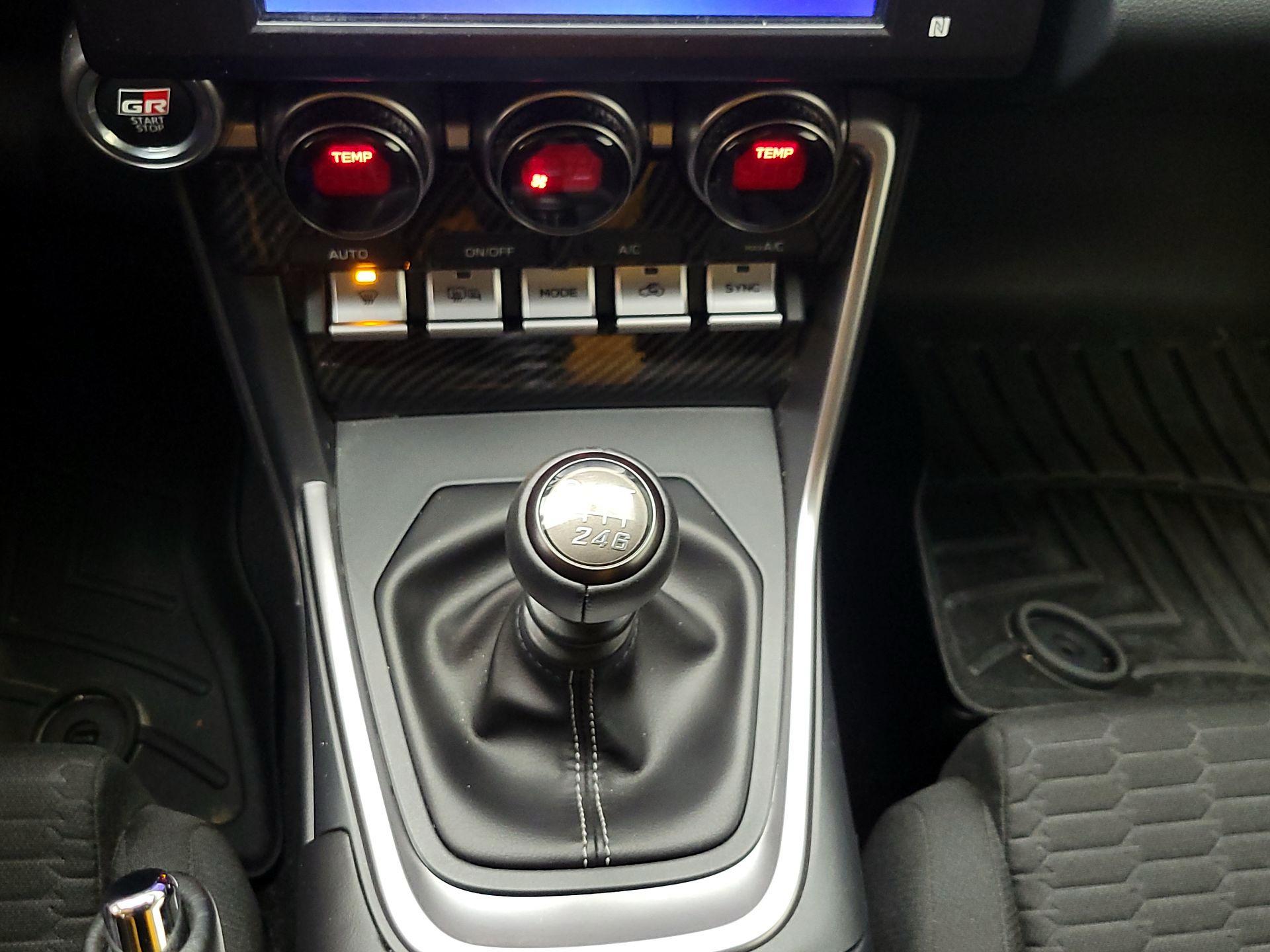 Thumbnail: 2022 Toyota GR86 - 17