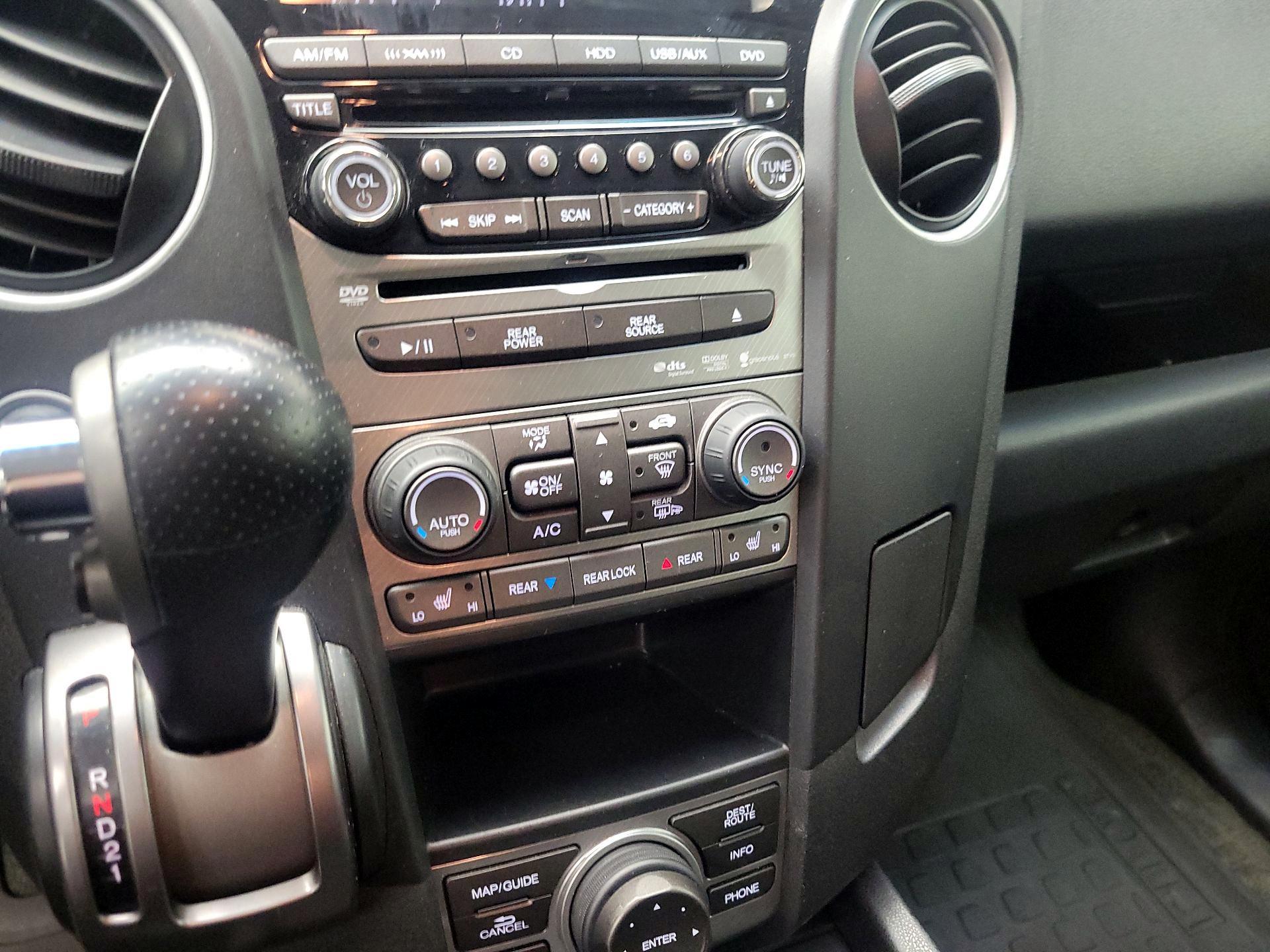 Thumbnail: 2015 Honda Pilot - 16