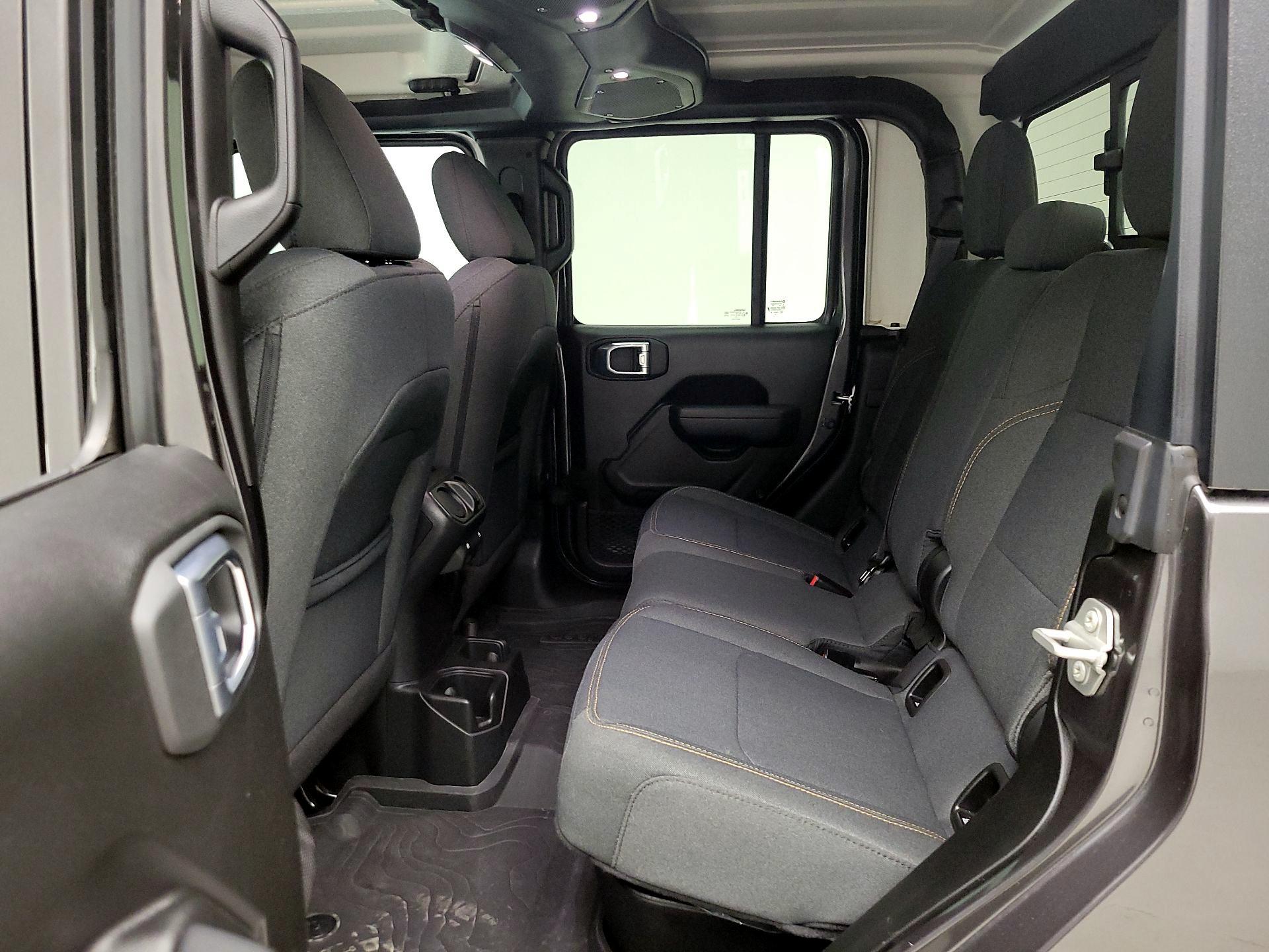 Thumbnail: 2024 Jeep Gladiator - 19