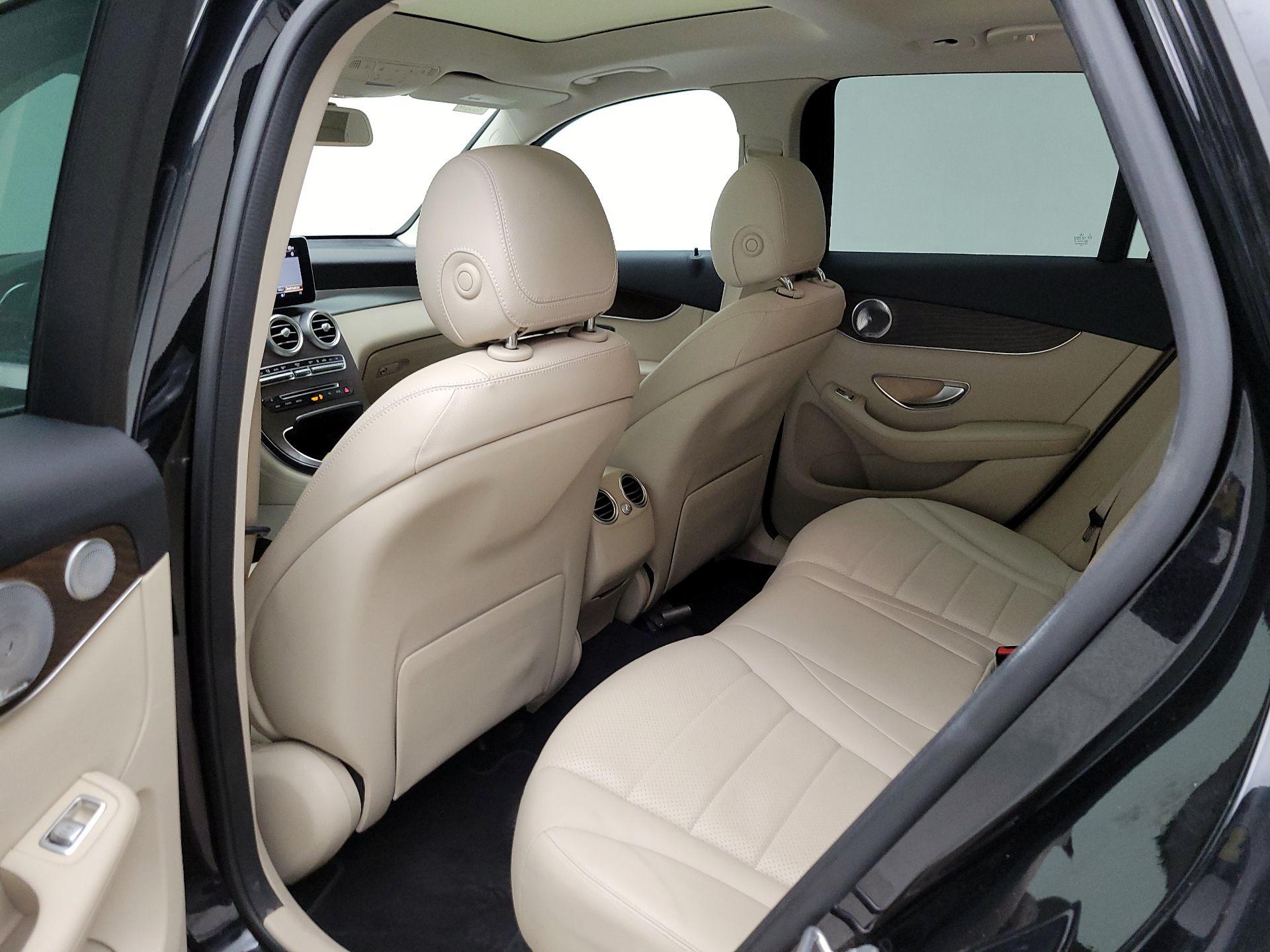 Thumbnail: 2019 Mercedes-Benz GLC - 20