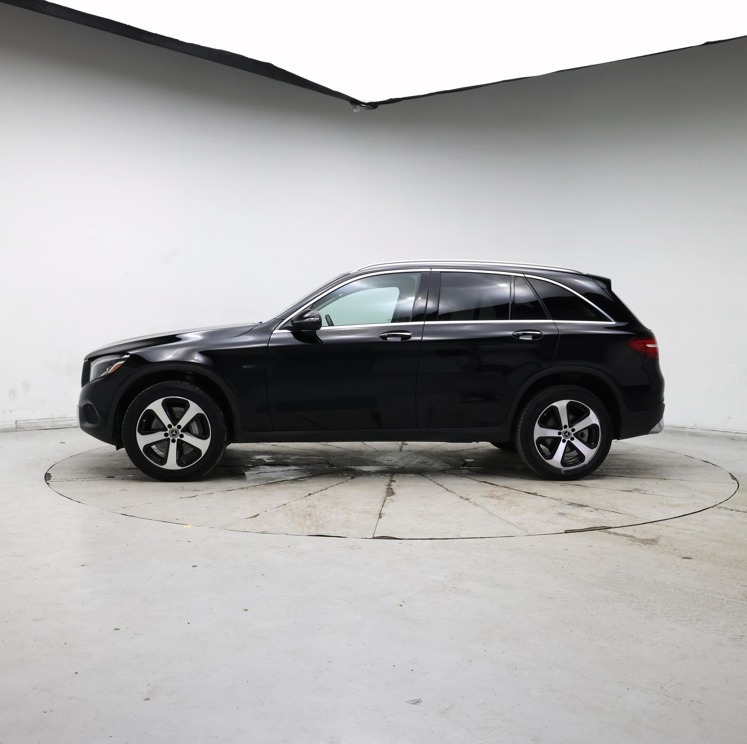 Thumbnail: 2019 Mercedes-Benz GLC - 3