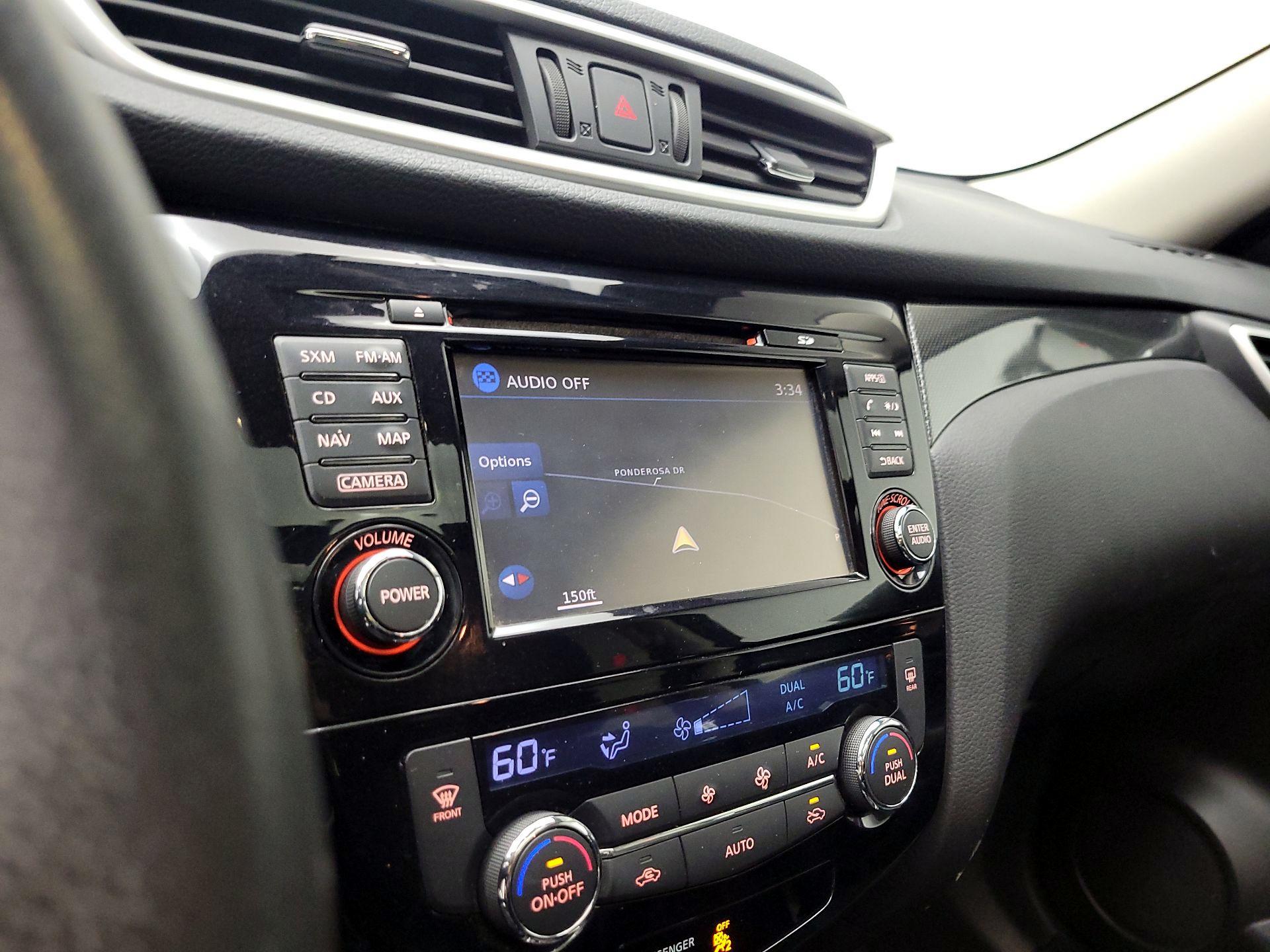 Thumbnail: 2015 Nissan Rogue - 14