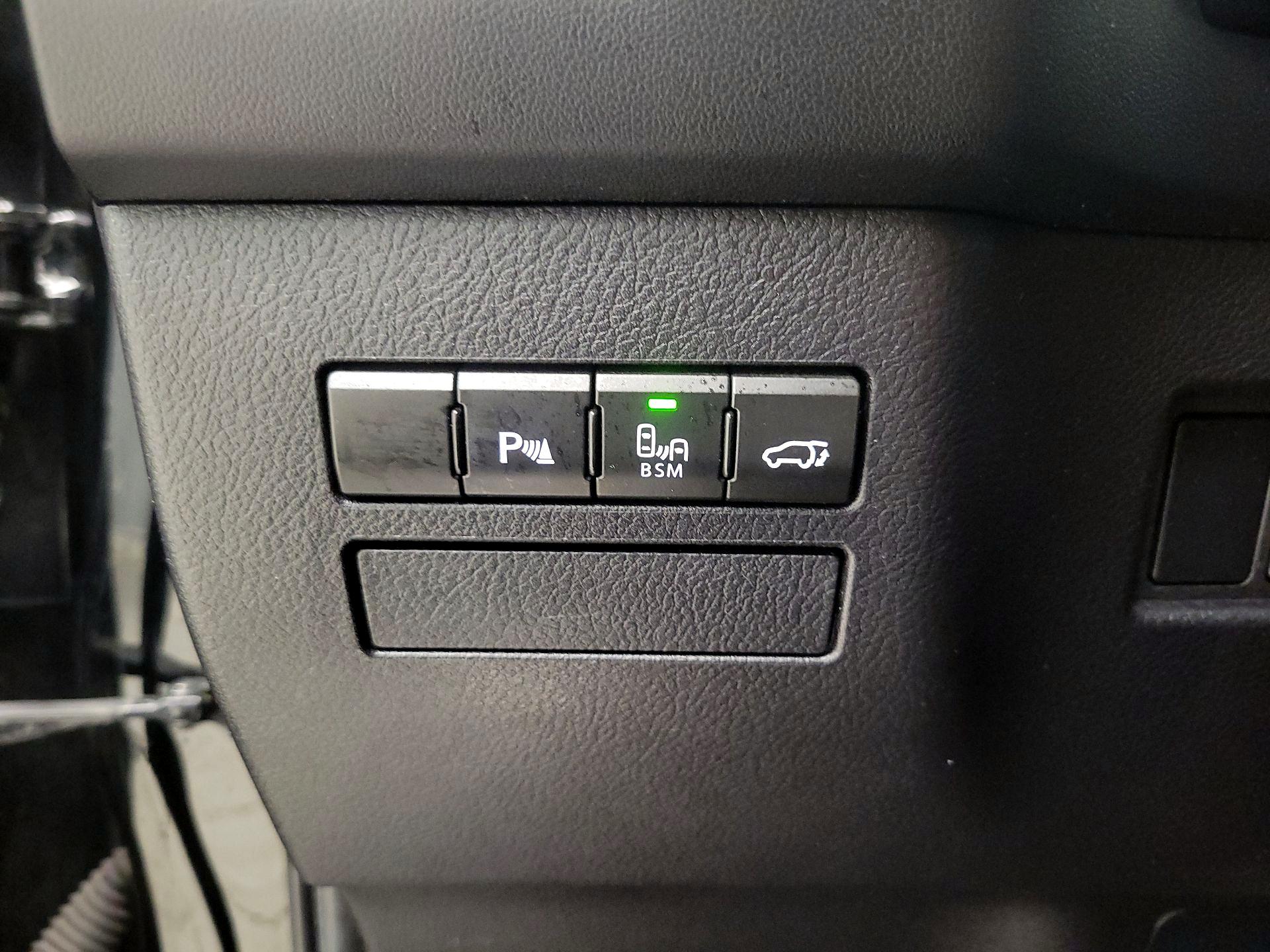 Thumbnail: 2016 Lexus NX - 13