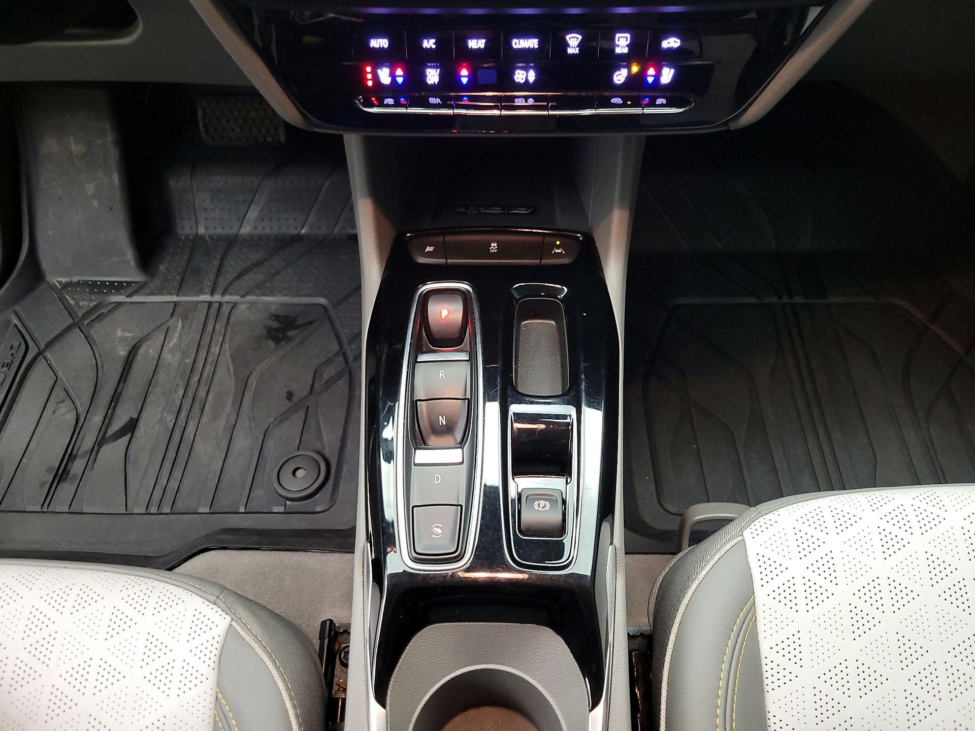 Thumbnail: 2022 Chevrolet Bolt EUV - 17