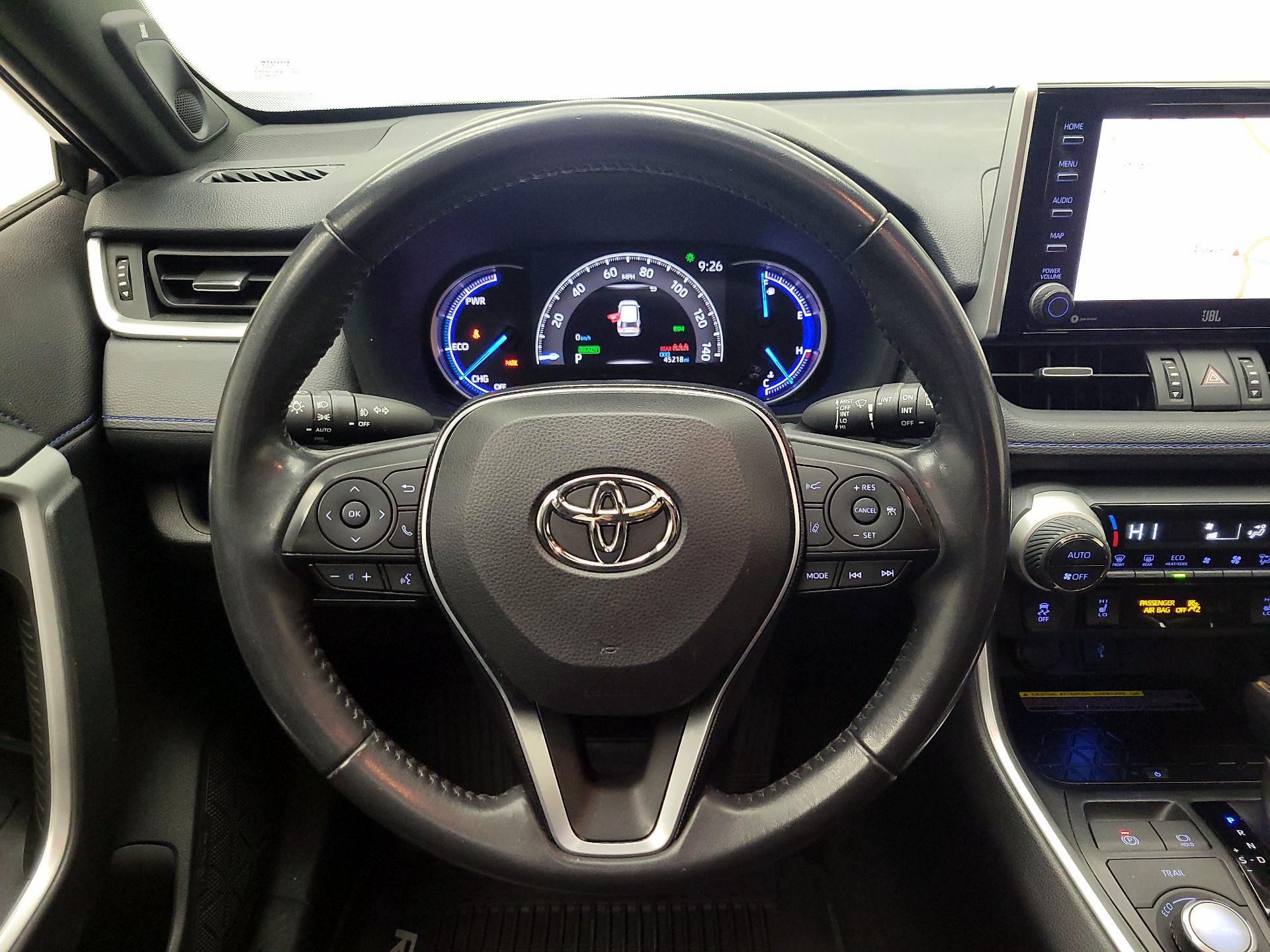 Thumbnail: 2020 Toyota RAV4 - 10