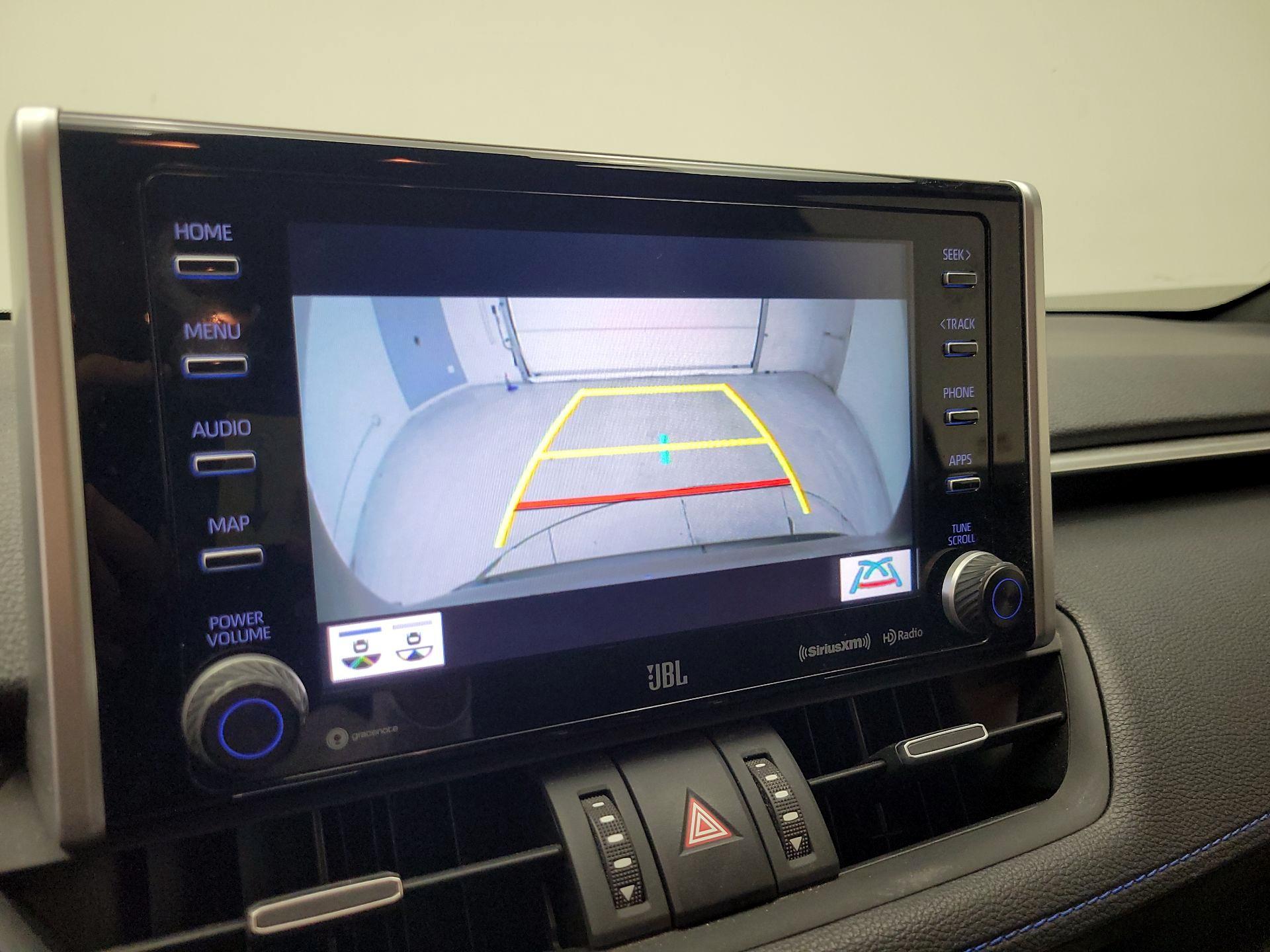 Thumbnail: 2020 Toyota RAV4 - 15