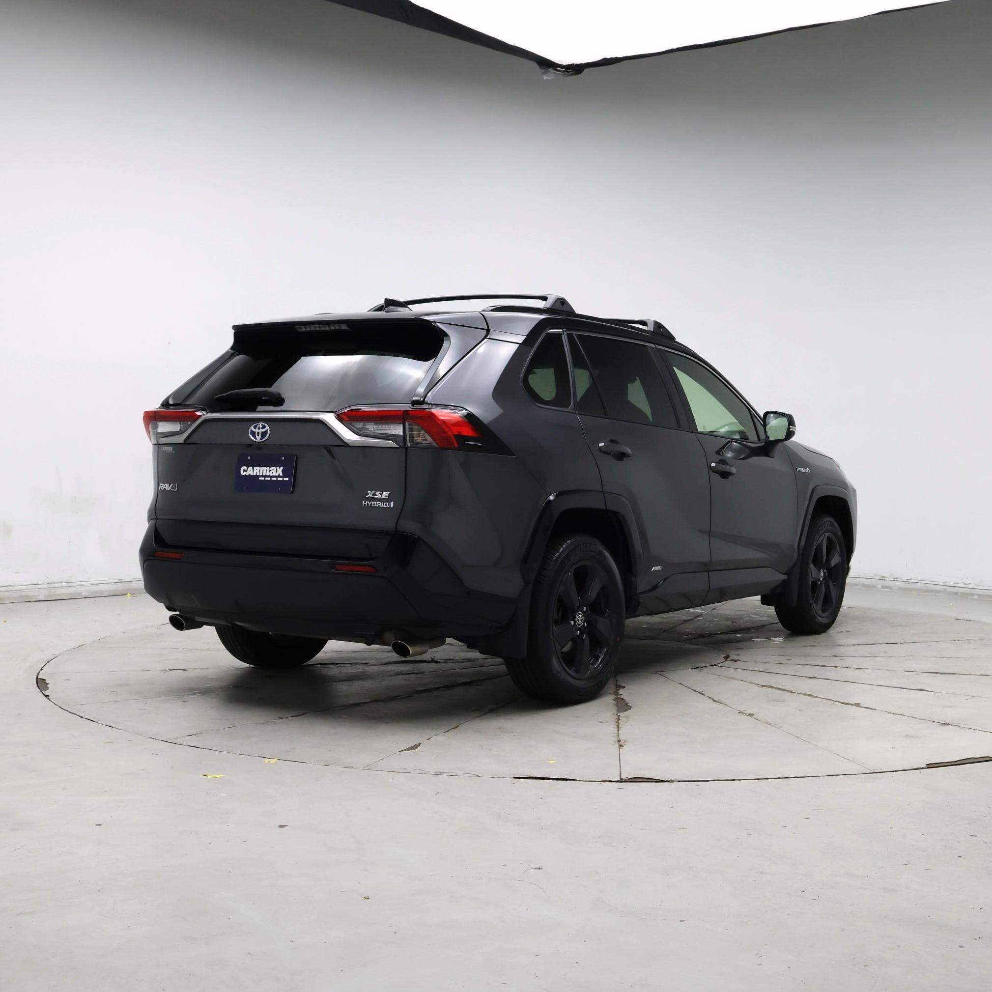 Thumbnail: 2020 Toyota RAV4 - 8