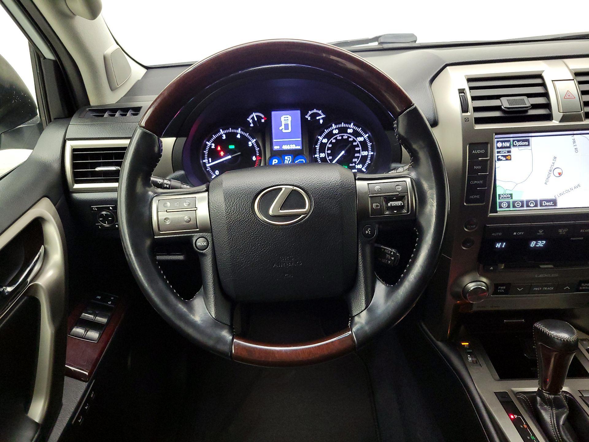 Thumbnail: 2019 Lexus GX - 10