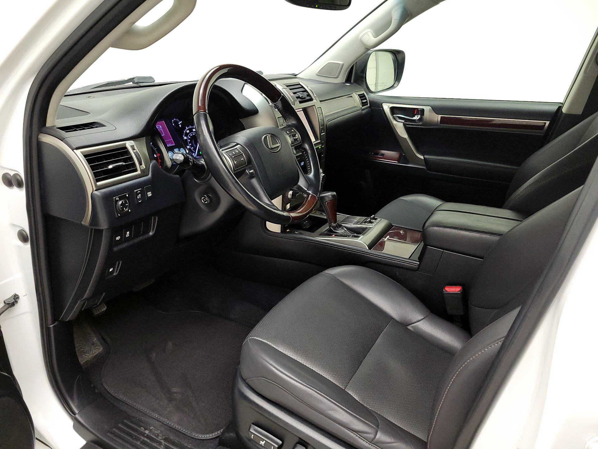 Thumbnail: 2019 Lexus GX - 11