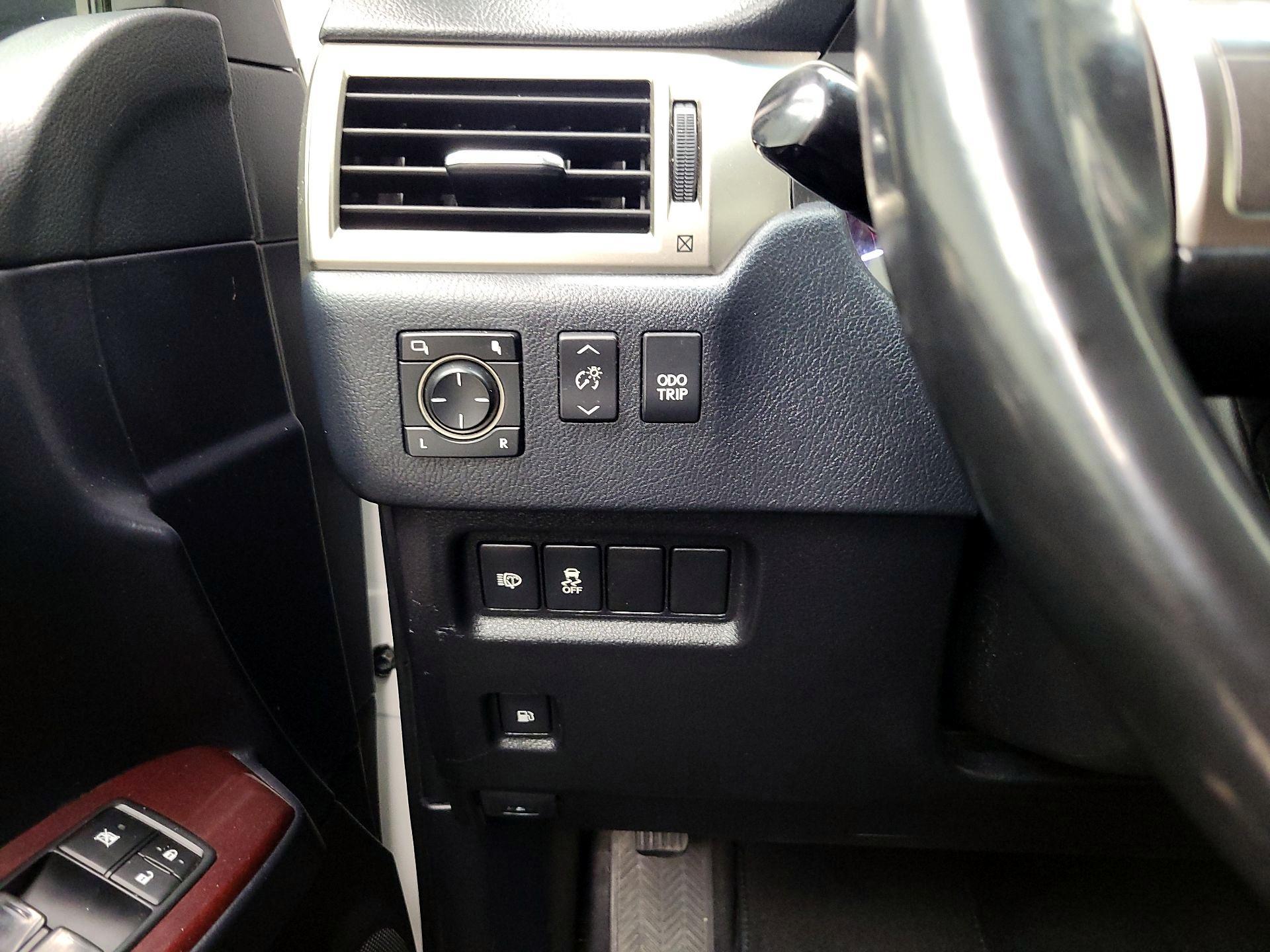 Thumbnail: 2019 Lexus GX - 13