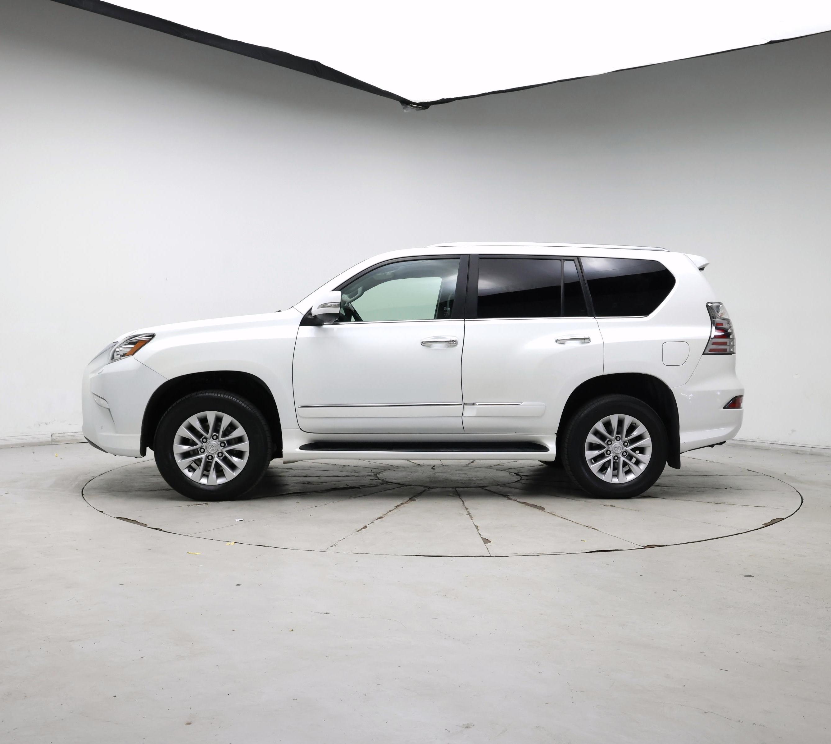 Thumbnail: 2019 Lexus GX - 3