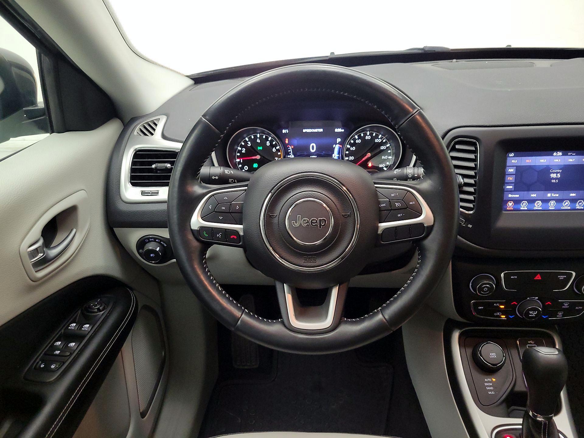 Thumbnail: 2018 Jeep Compass - 10