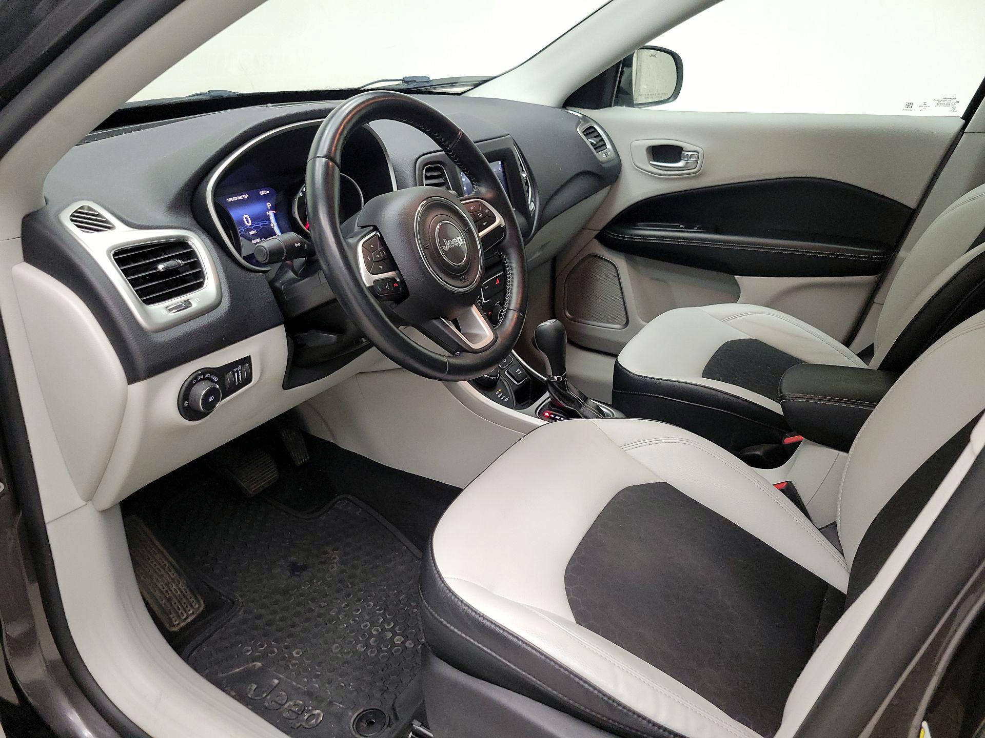 Thumbnail: 2018 Jeep Compass - 11