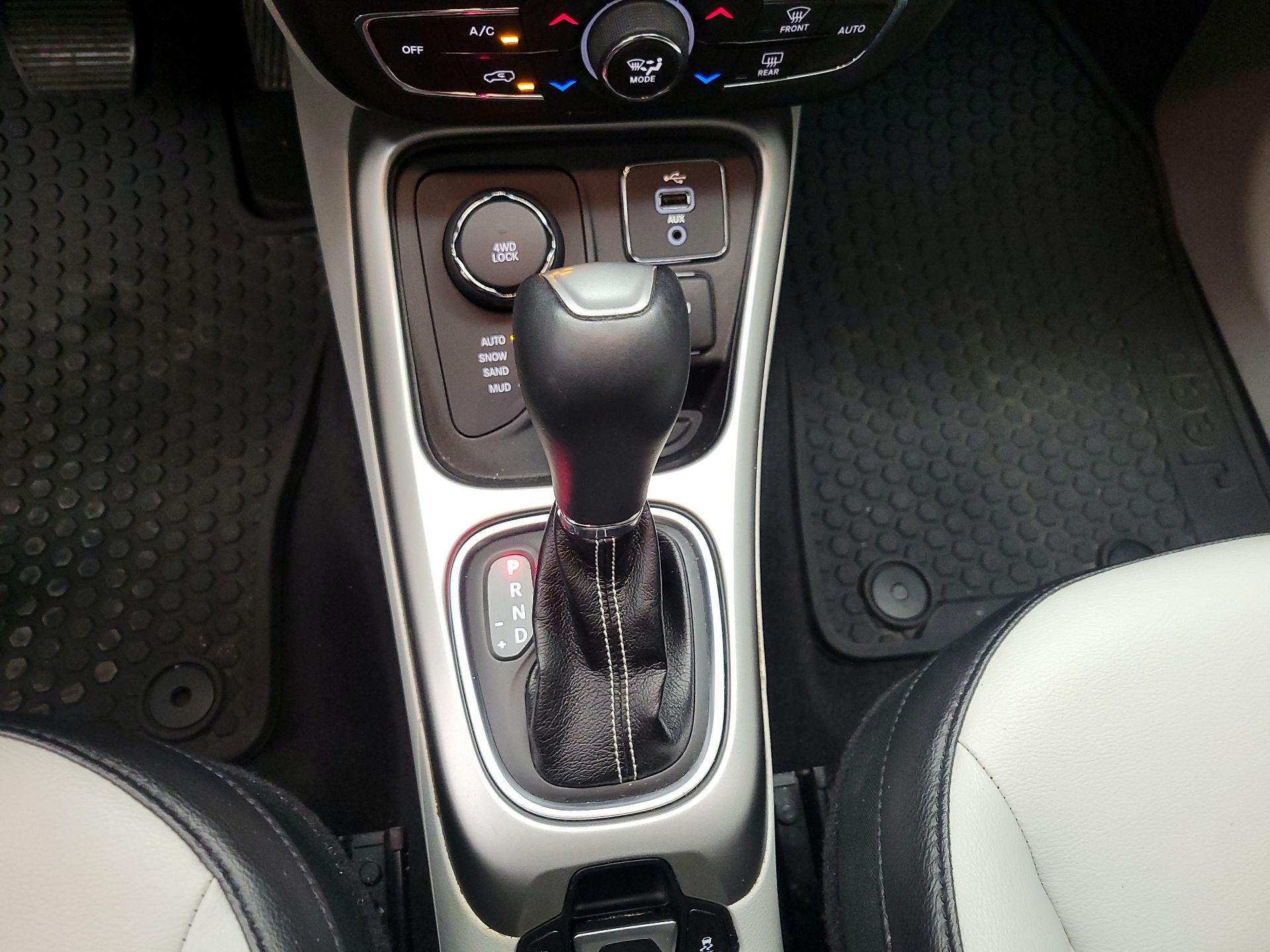 Thumbnail: 2018 Jeep Compass - 17