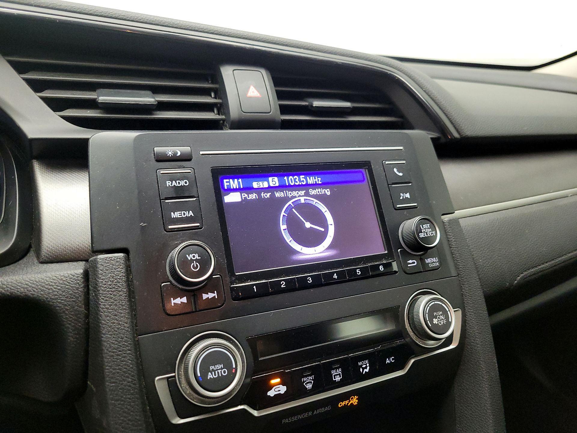 Thumbnail: 2016 Honda Civic - 15